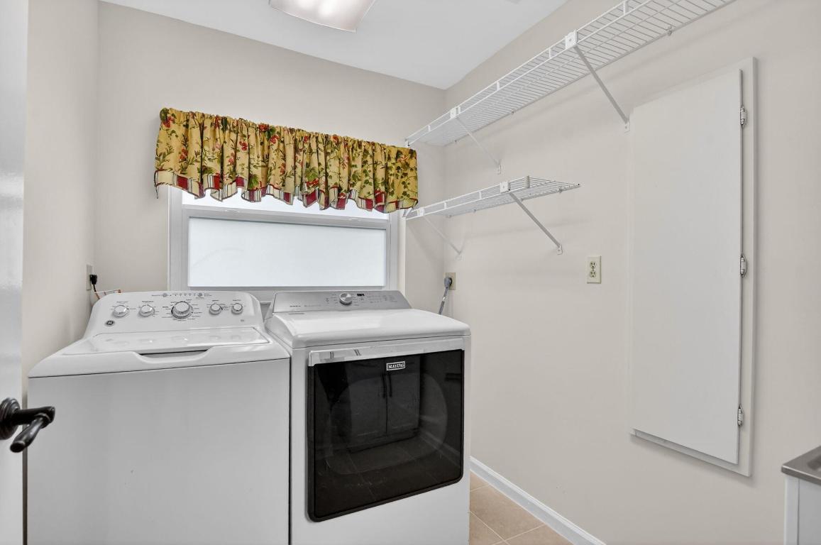 BOCA GREENS 8 - Residential