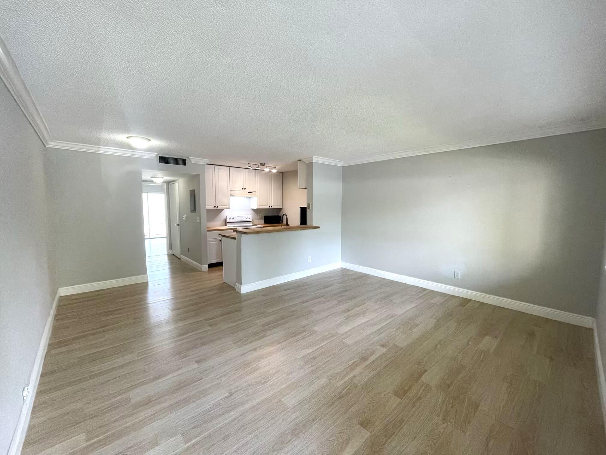 MEADOWS ON THE GREEN CONDO - Residential