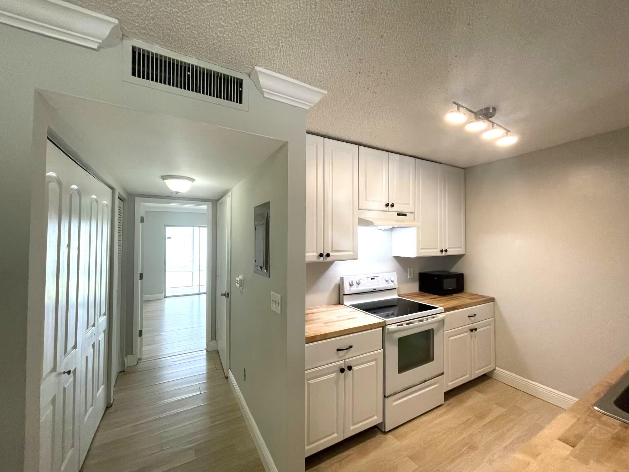 MEADOWS ON THE GREEN CONDO - Residential