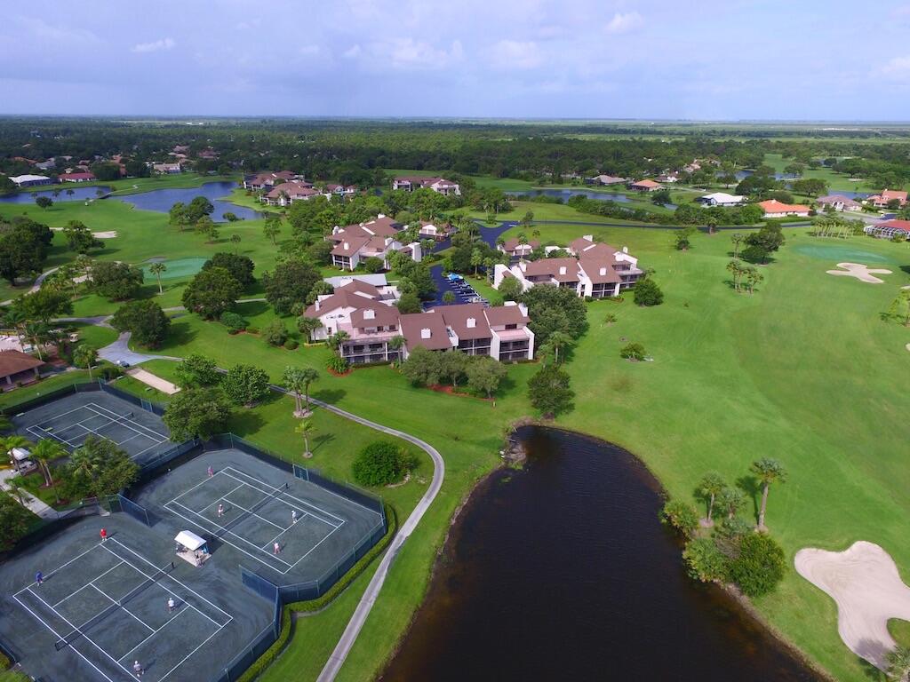 QUAIL RUN VILLAGE - Residential