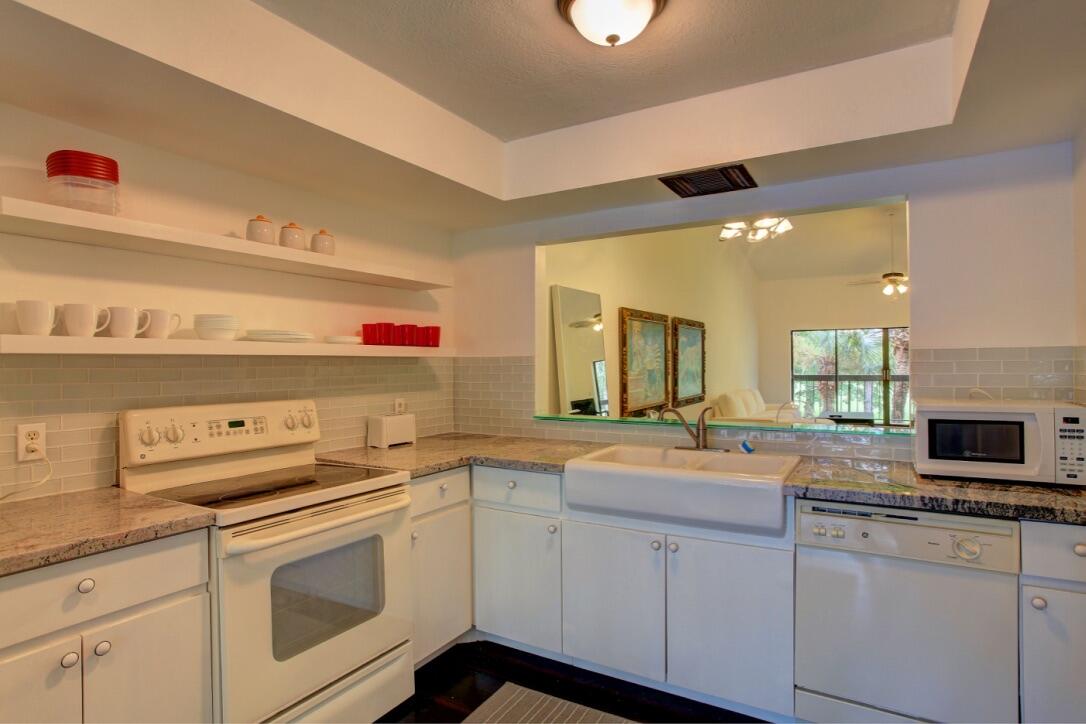 QUAIL RUN VILLAGE - Residential