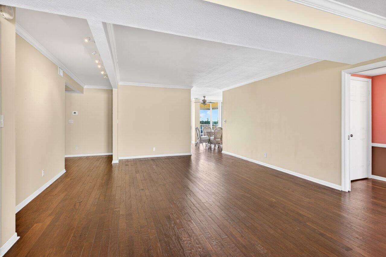 DELRAY BEACH CLUB APTS CONDO - Residential