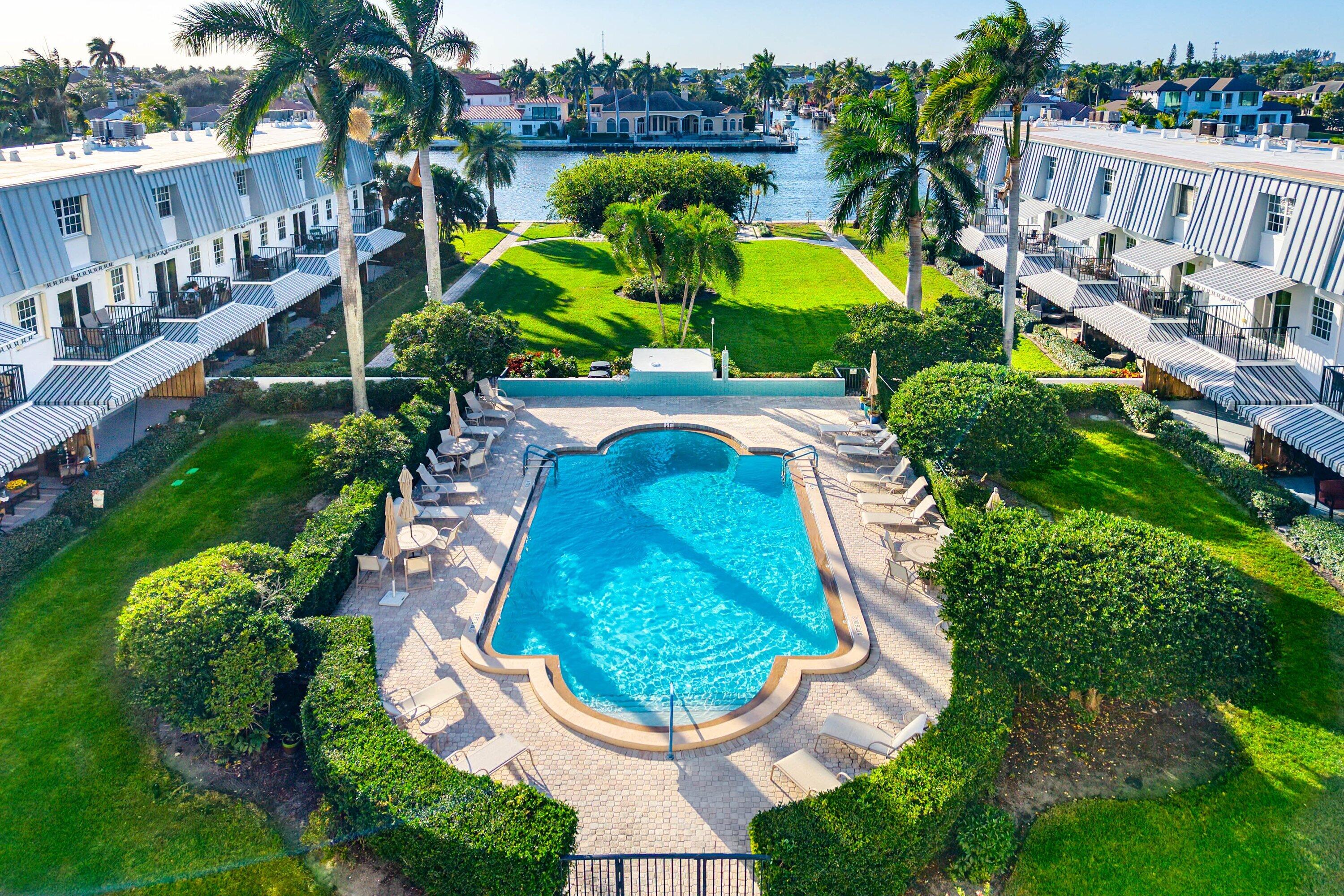 DELRAY BEACH CLUB APTS CONDO - Residential