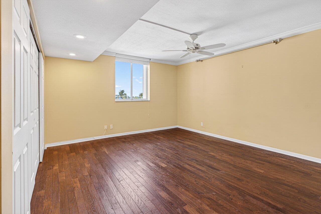 DELRAY BEACH CLUB APTS CONDO - Residential