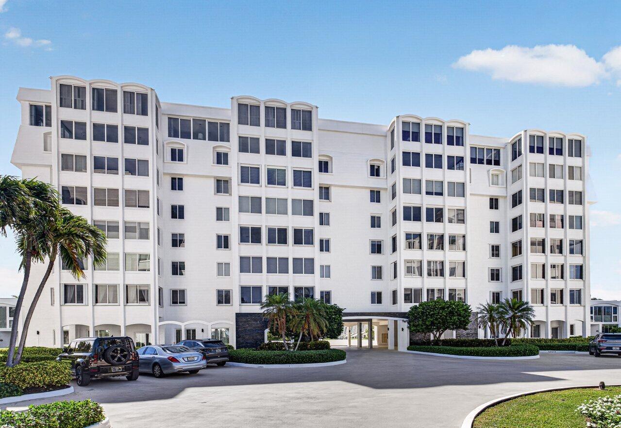 DELRAY BEACH CLUB APTS CONDO - Residential