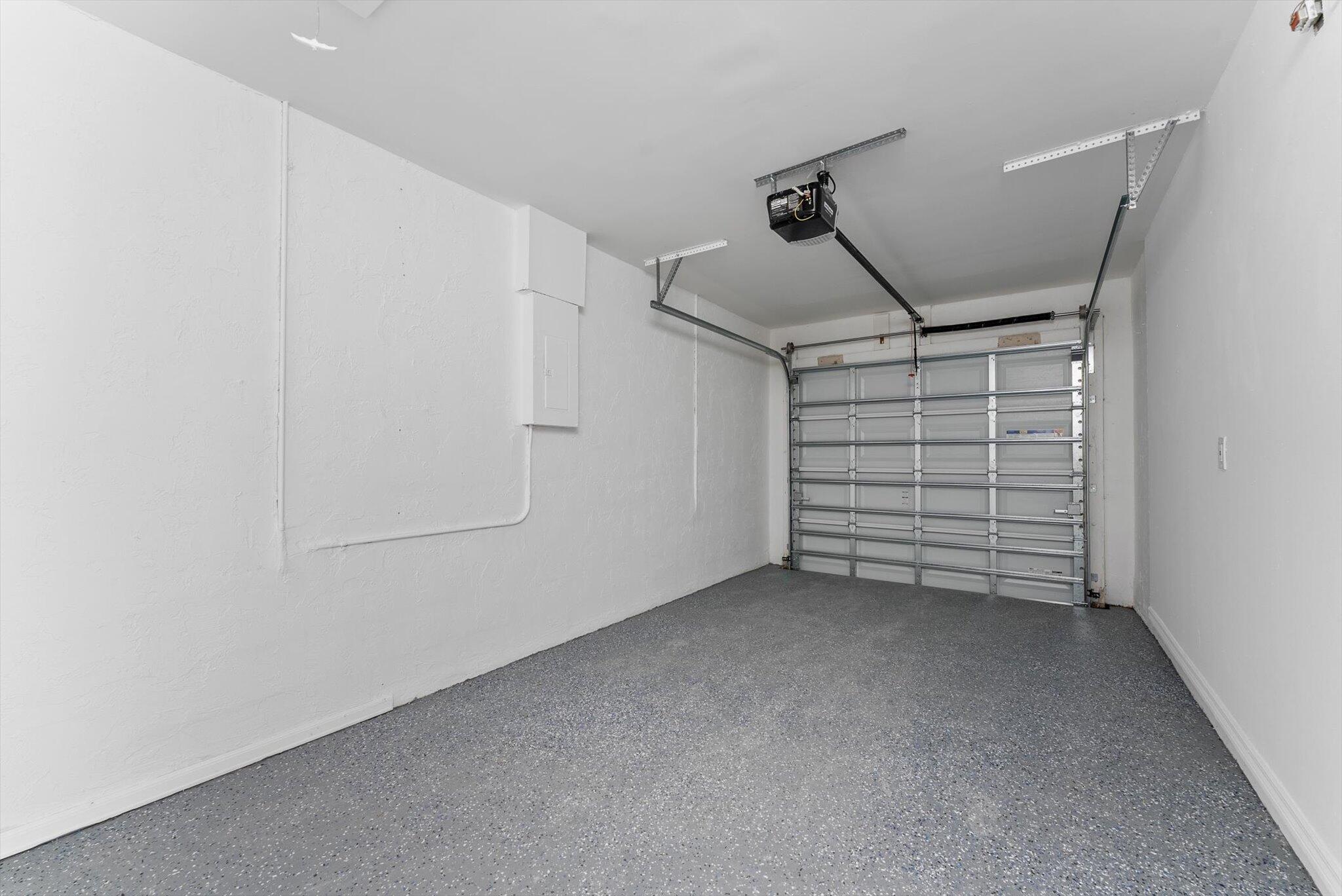 COUNTERPOINT ESTS PL 14 - Residential