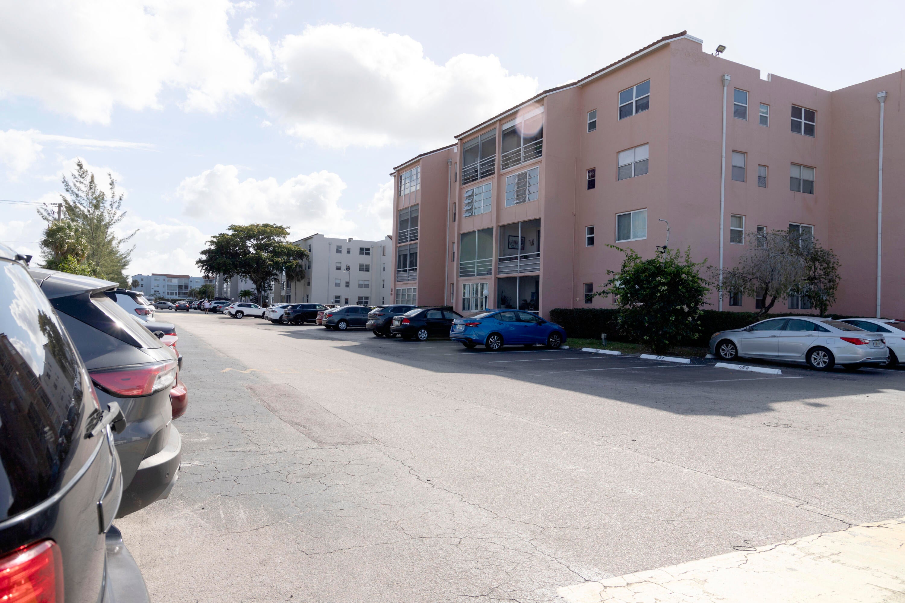 2851 Somerset Drive 116, Lauderdale Lakes FL 33311