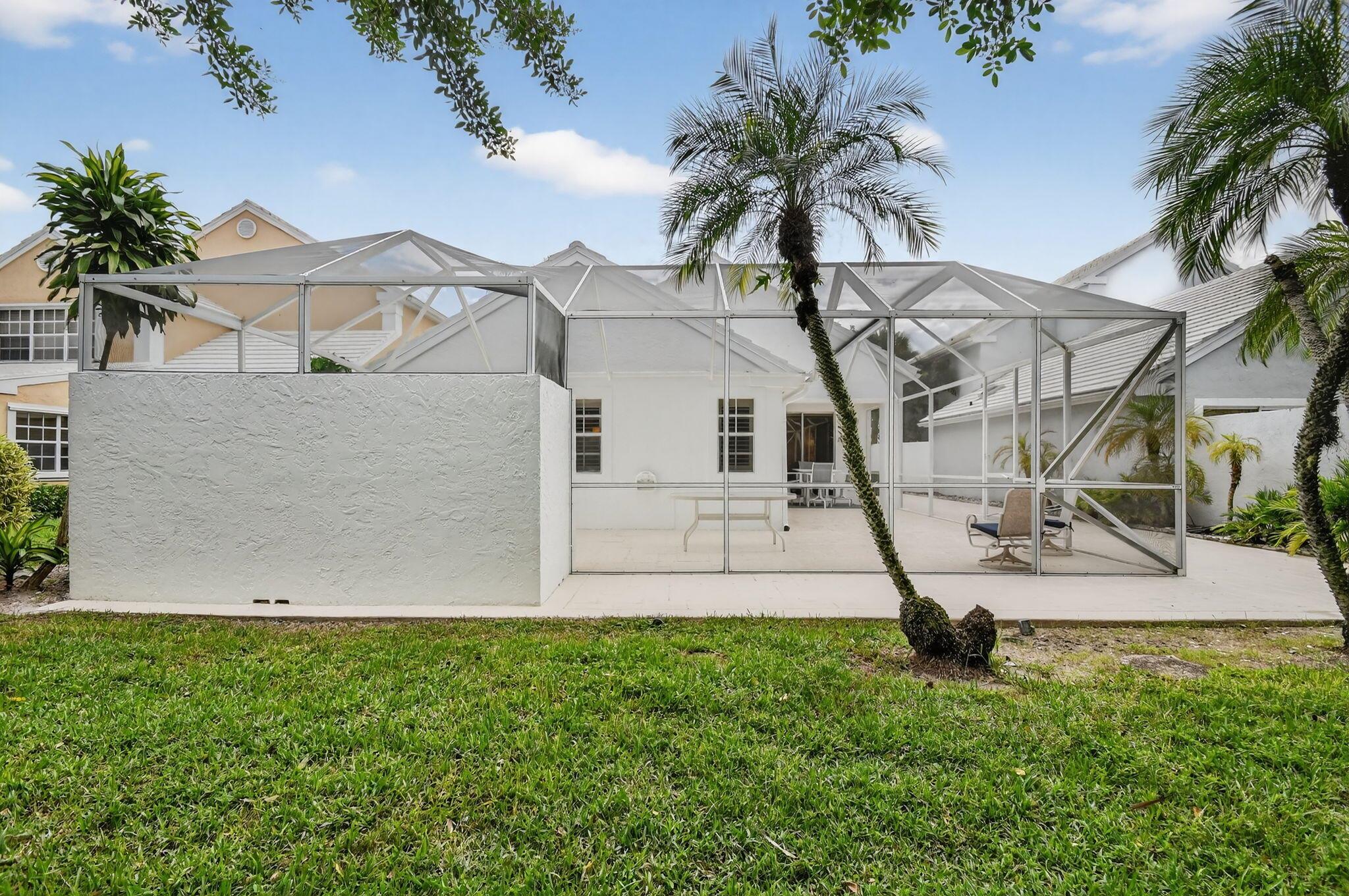 BREAKERS WEST - Residential