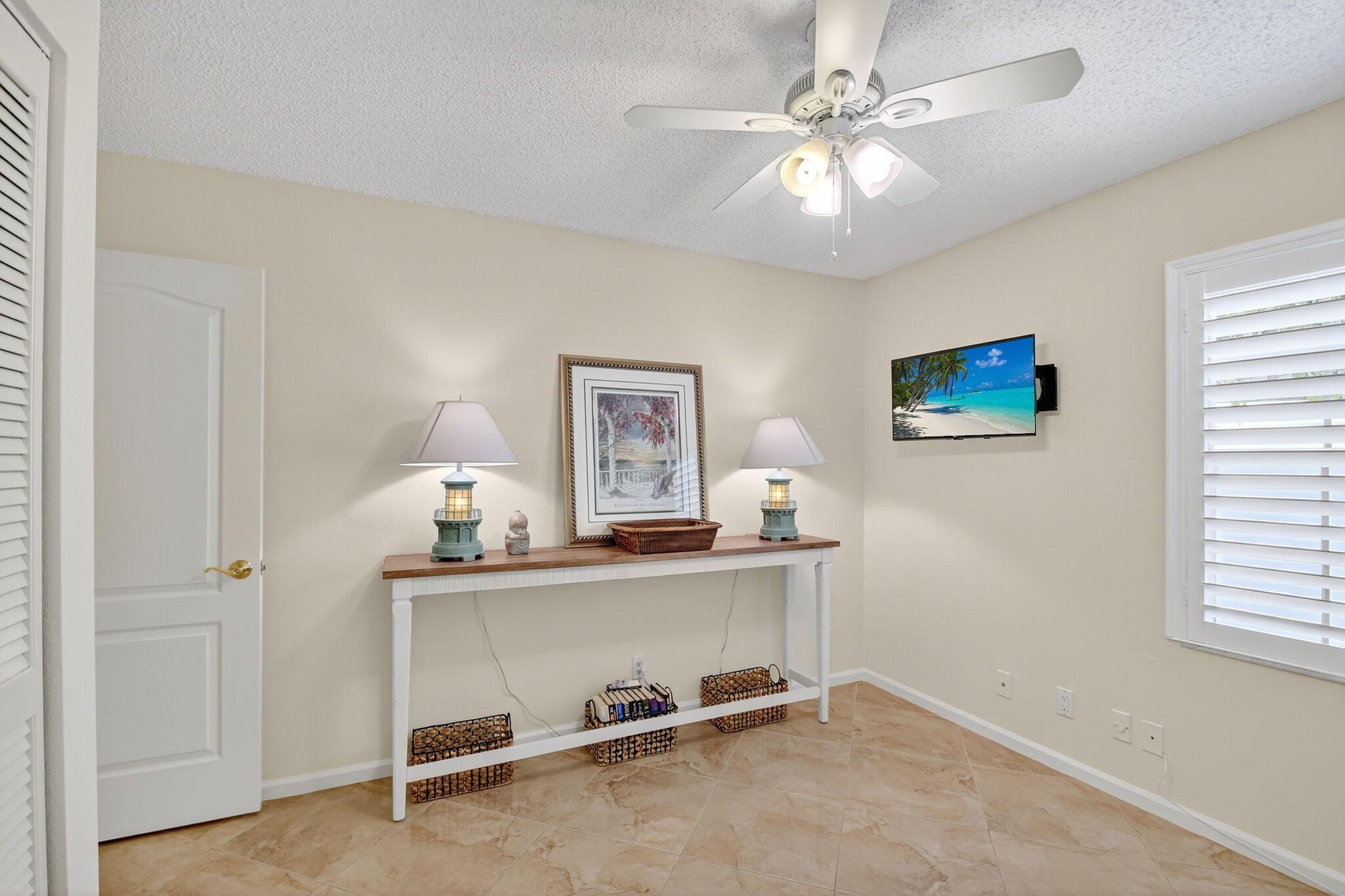 BREAKERS WEST - Residential