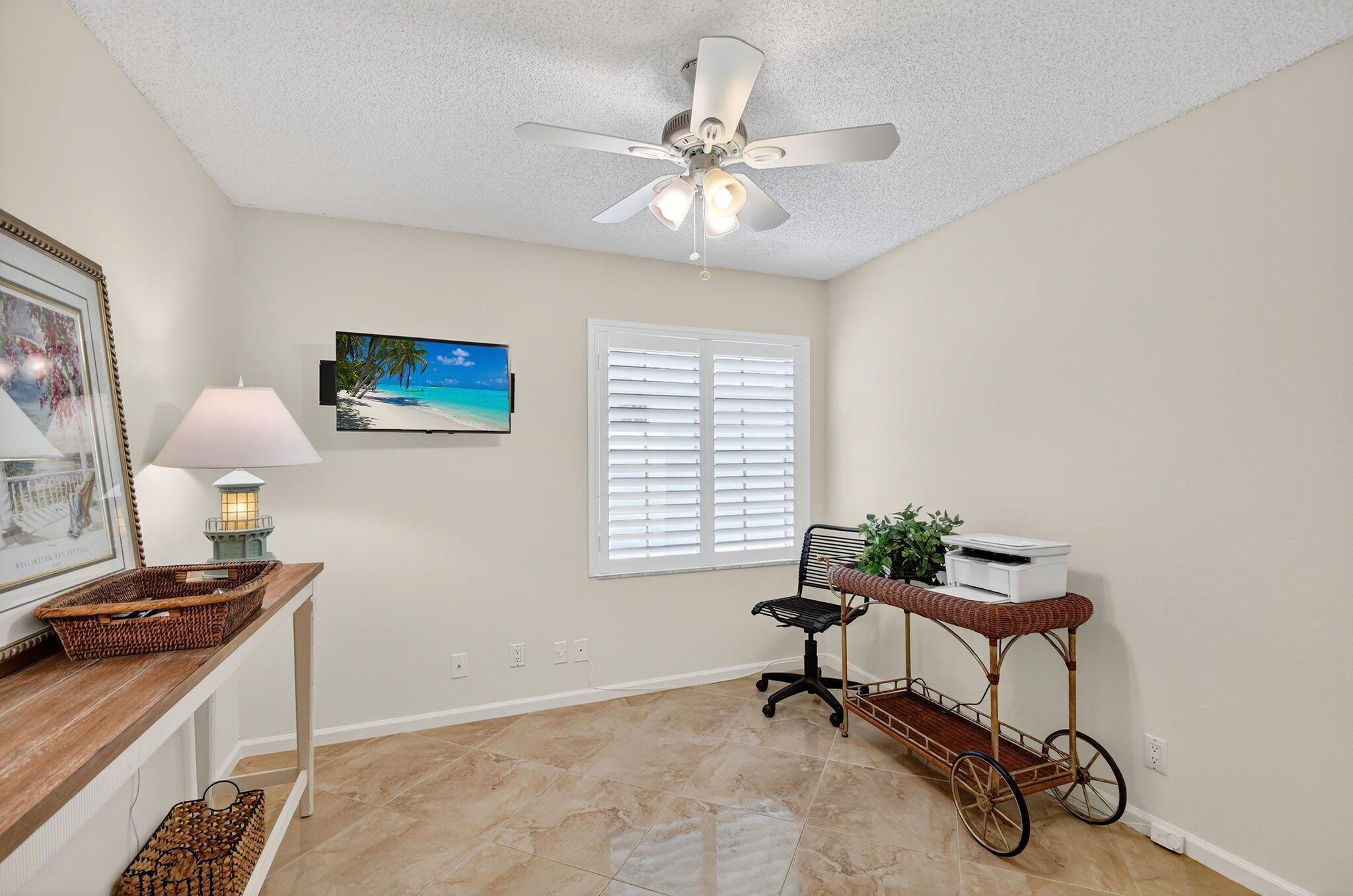 BREAKERS WEST - Residential