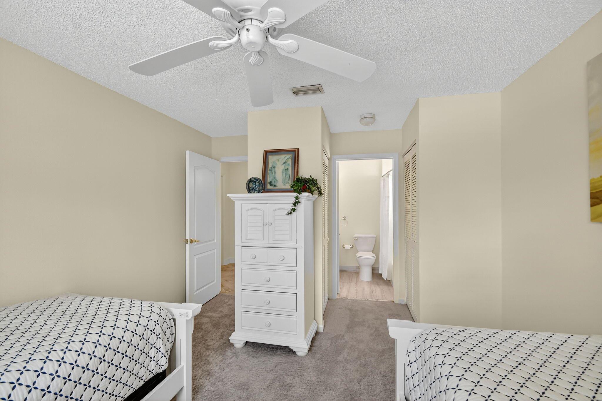 BREAKERS WEST - Residential