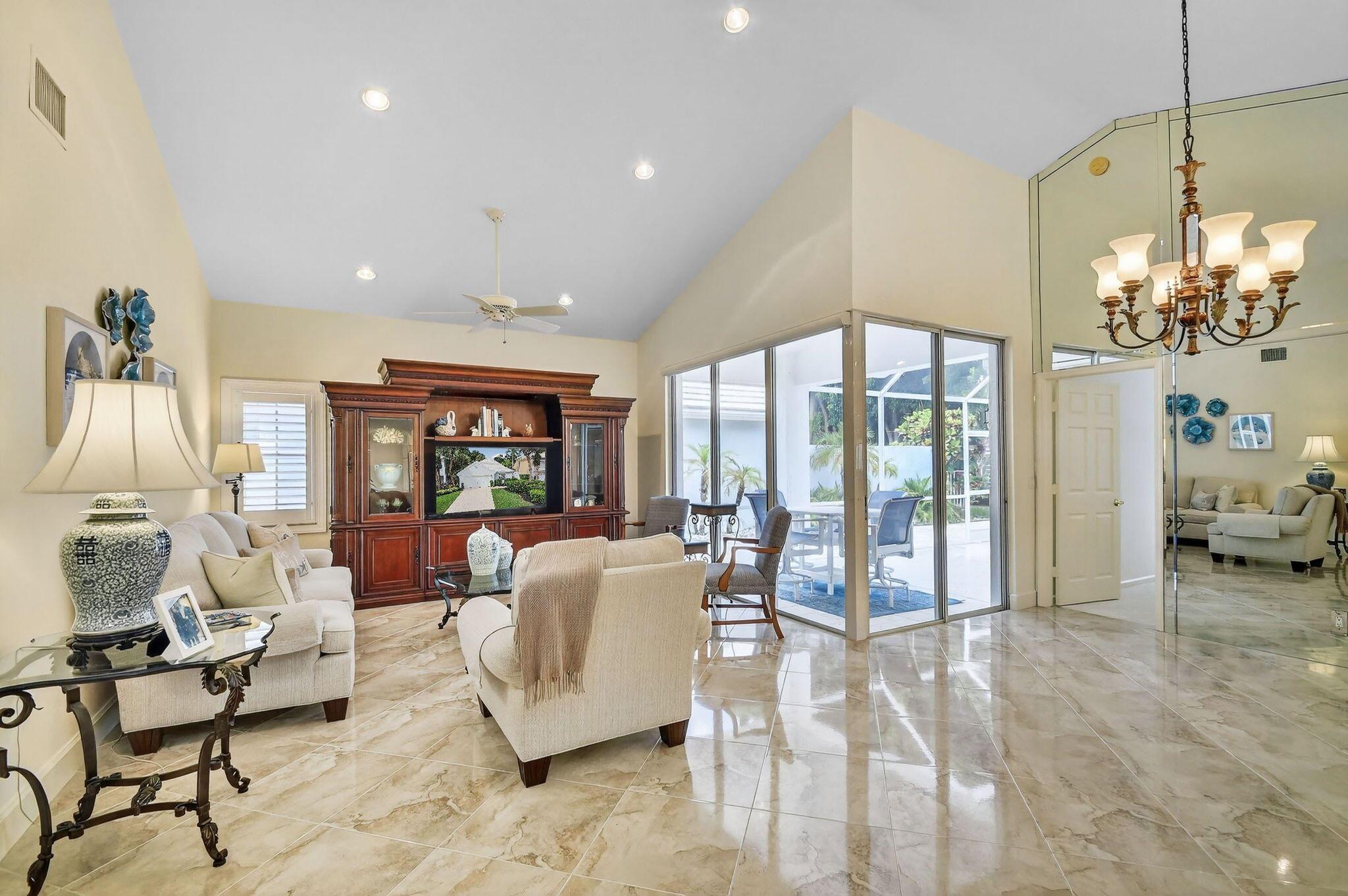 BREAKERS WEST - Residential