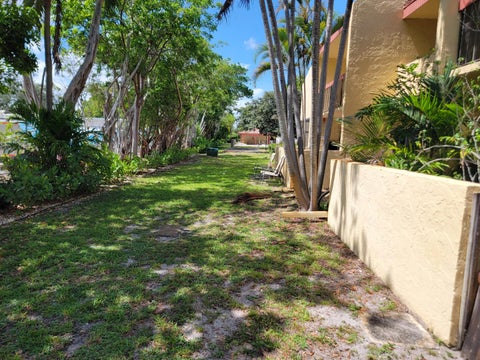Tiny photo for 791 SE 1ST Way #74, Deerfield Beach, FL 33441 (MLS # B26089523)