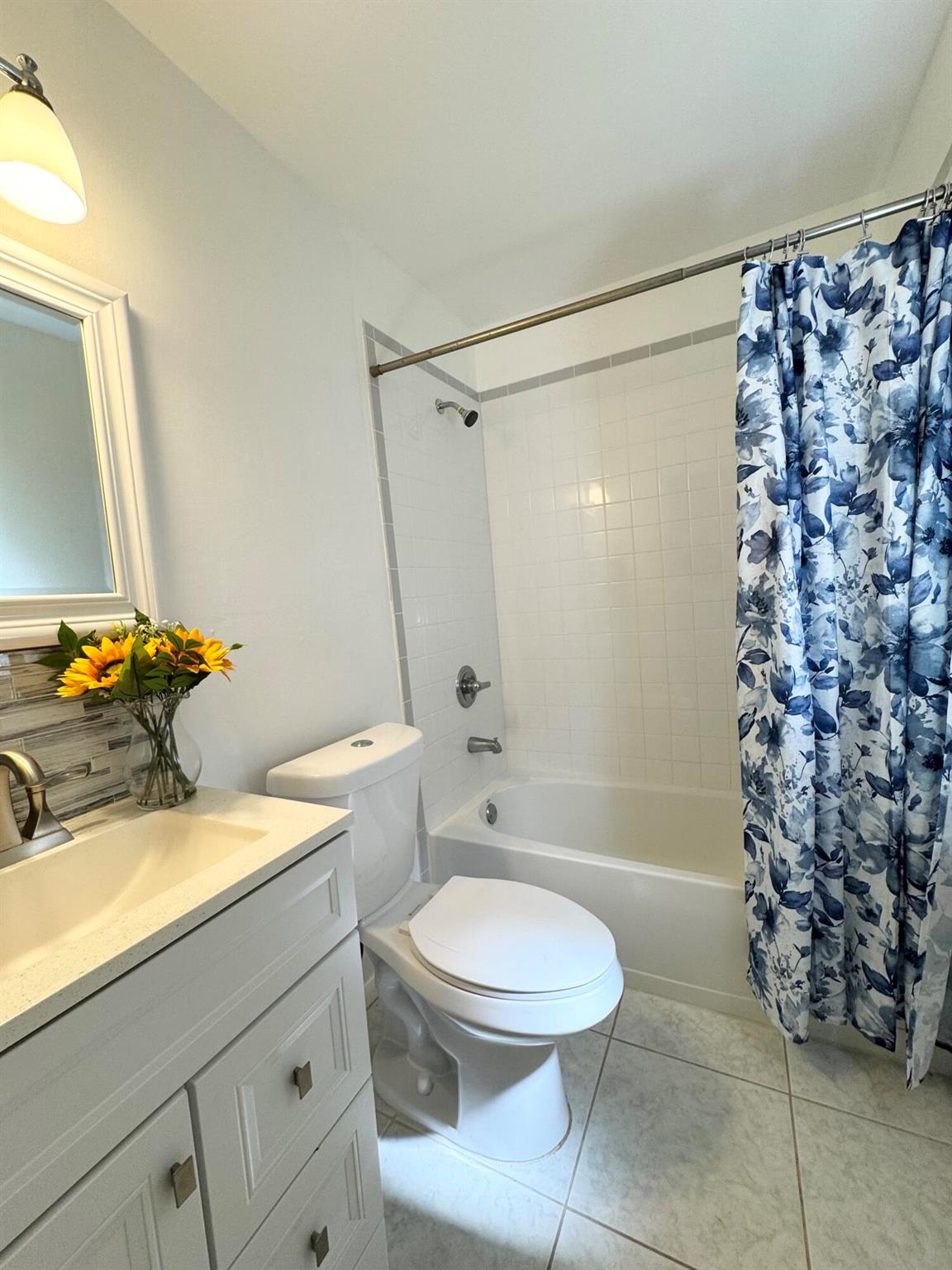 COUNTERPOINT ESTATES 11 - Residential Lease