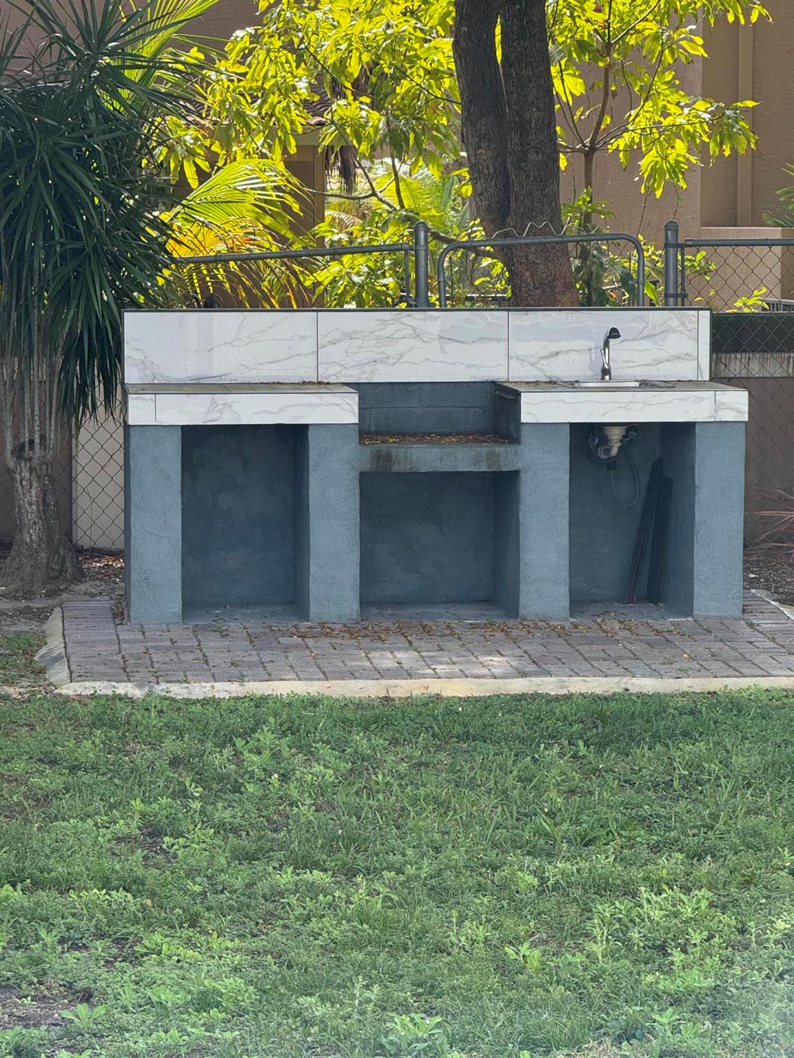 COUNTERPOINT ESTATES 11 - Residential Lease