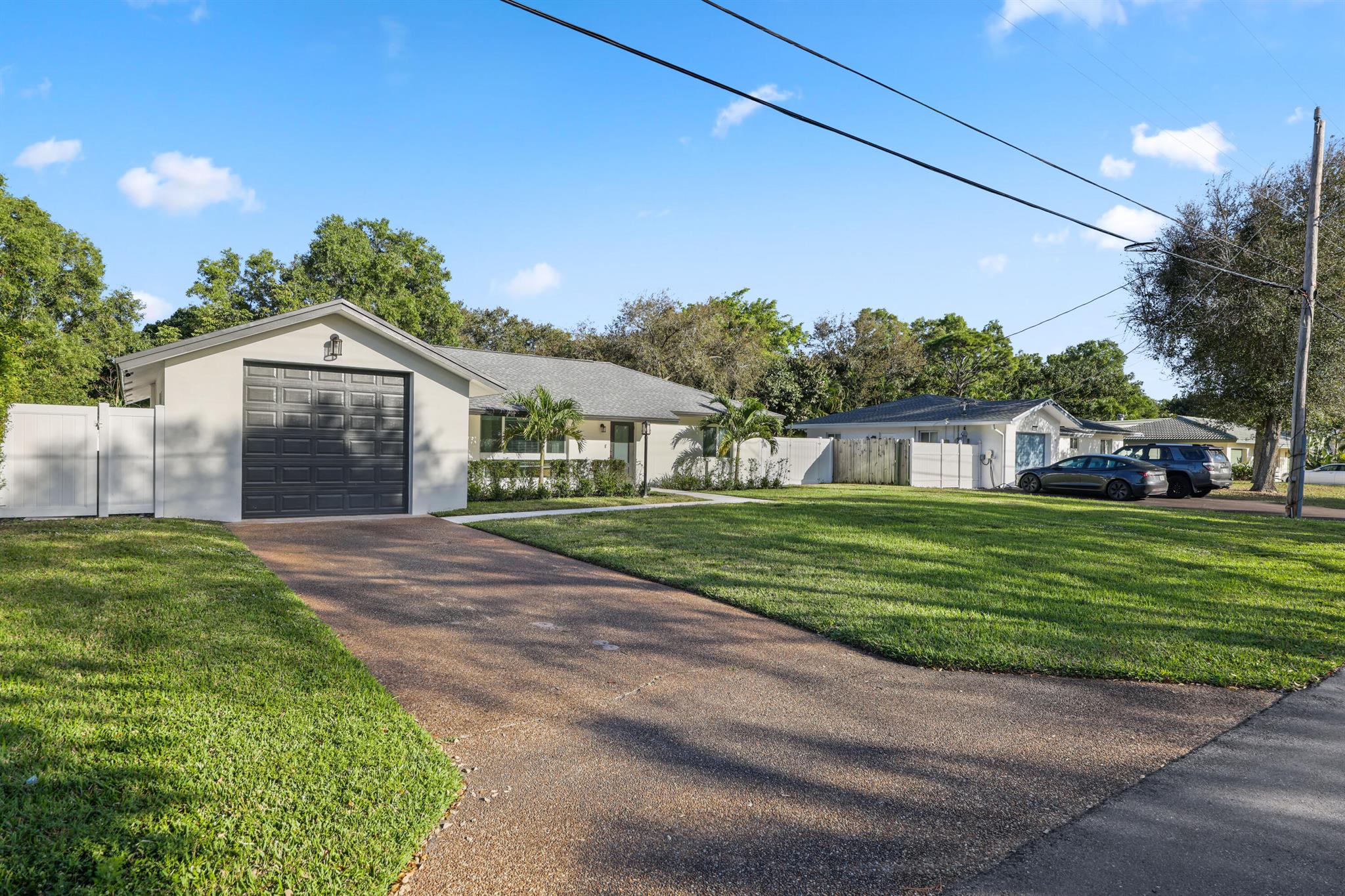 632 E Conference Drive