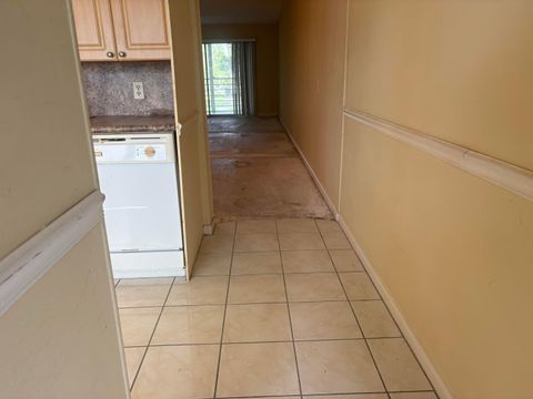 Tiny photo for 2804 Victoria Way #B2, Coconut Creek, FL 33066 (MLS # R11144672)