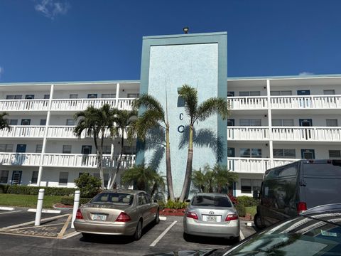 Tiny photo for 2804 Victoria Way #B2, Coconut Creek, FL 33066 (MLS # R11144672)