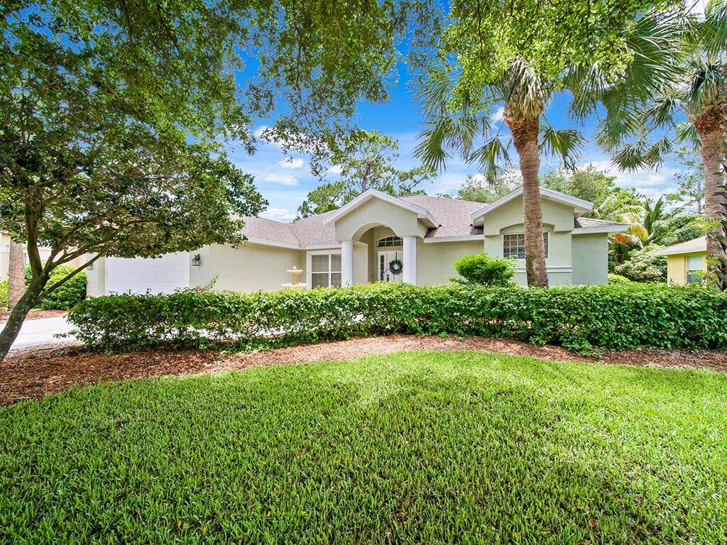 Photo of 188 SW Fernleaf Trail, Port Saint Lucie, FL 34953 (MLS # R10804503)