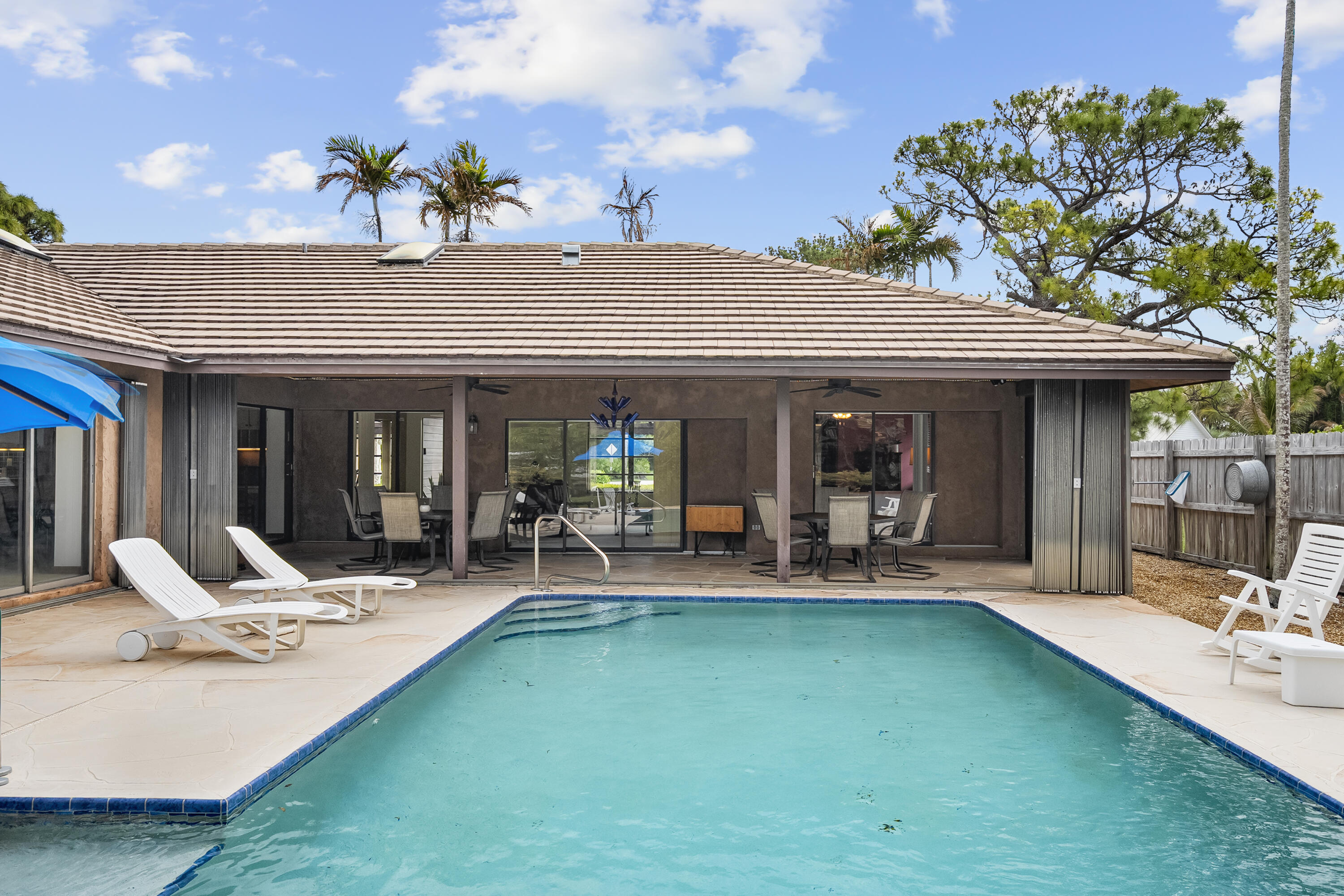 18815 S Golden Hawk Trail