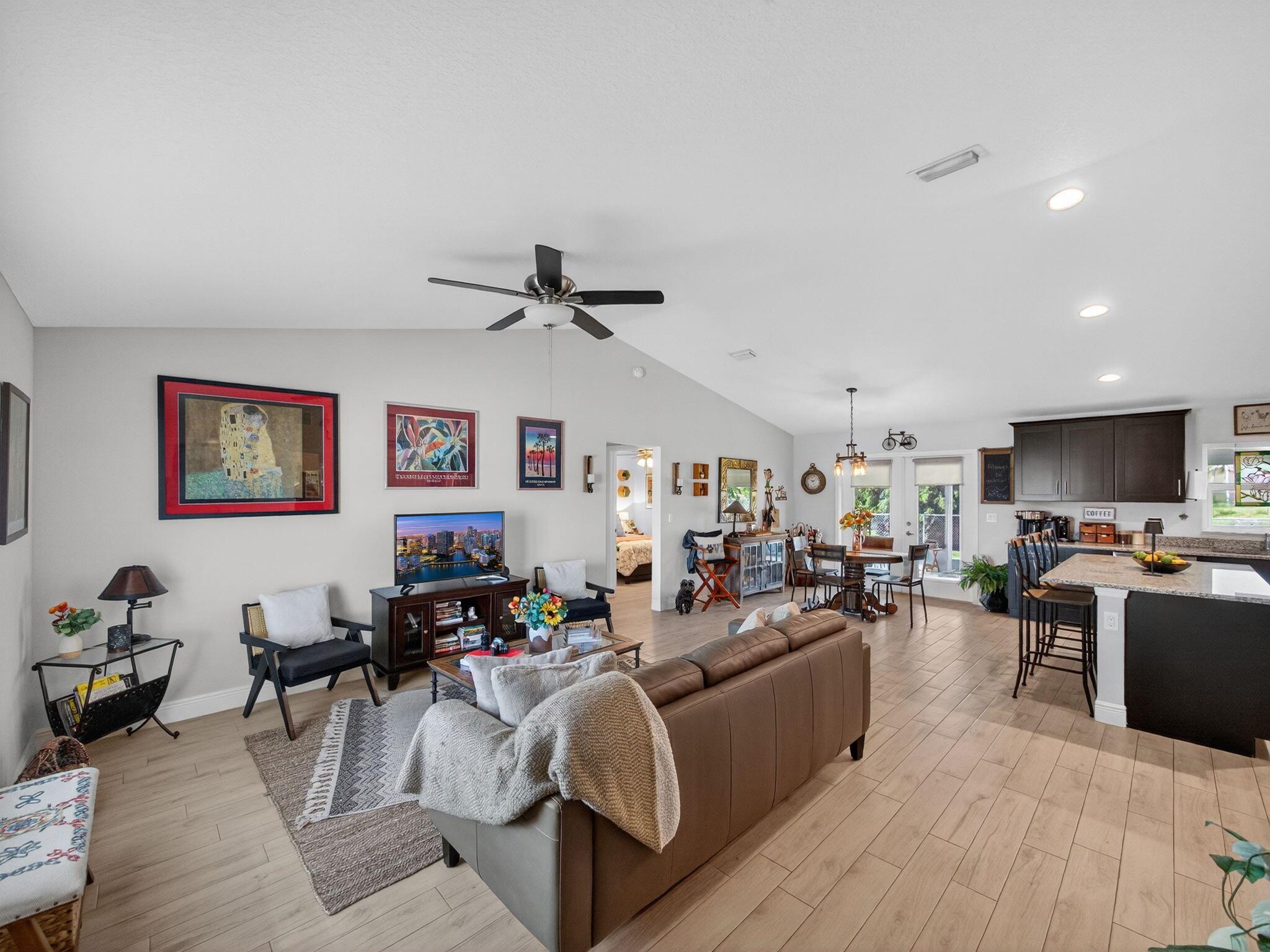 PORT ST LUCIE SECTION 9 - Residential