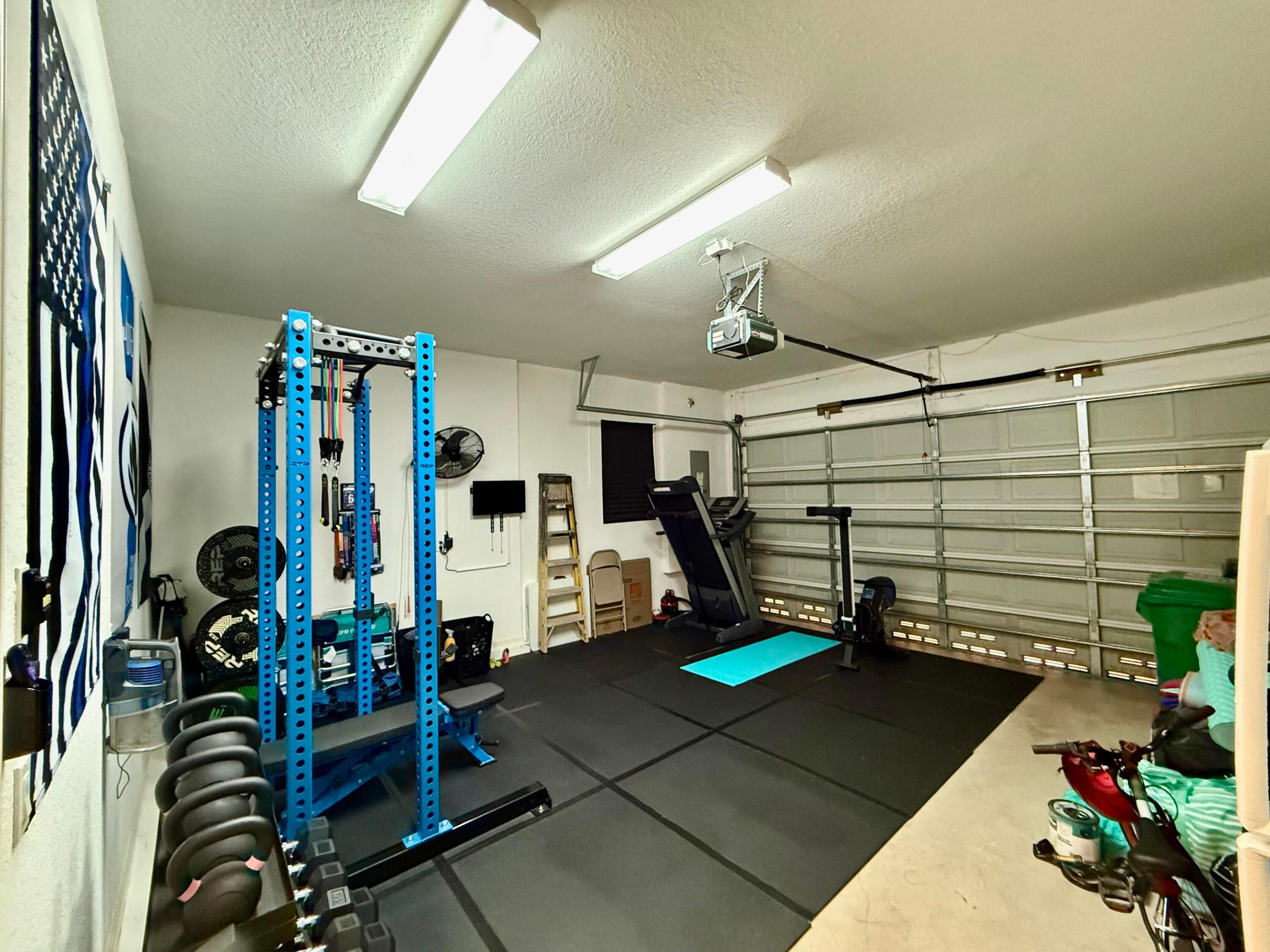 THIRD REPLAT OF PORTOFINO ISLES - Residential