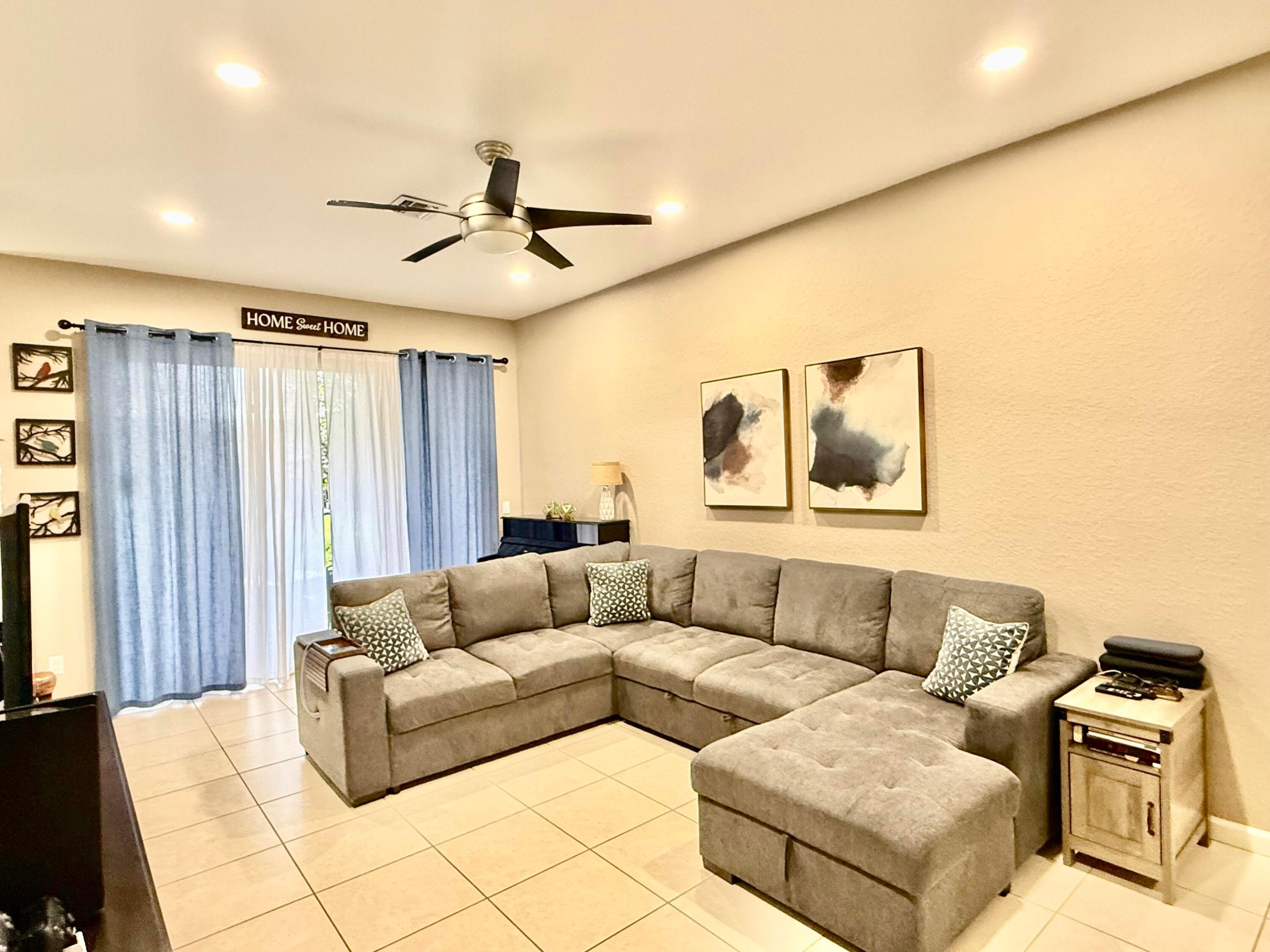 THIRD REPLAT OF PORTOFINO ISLES - Residential