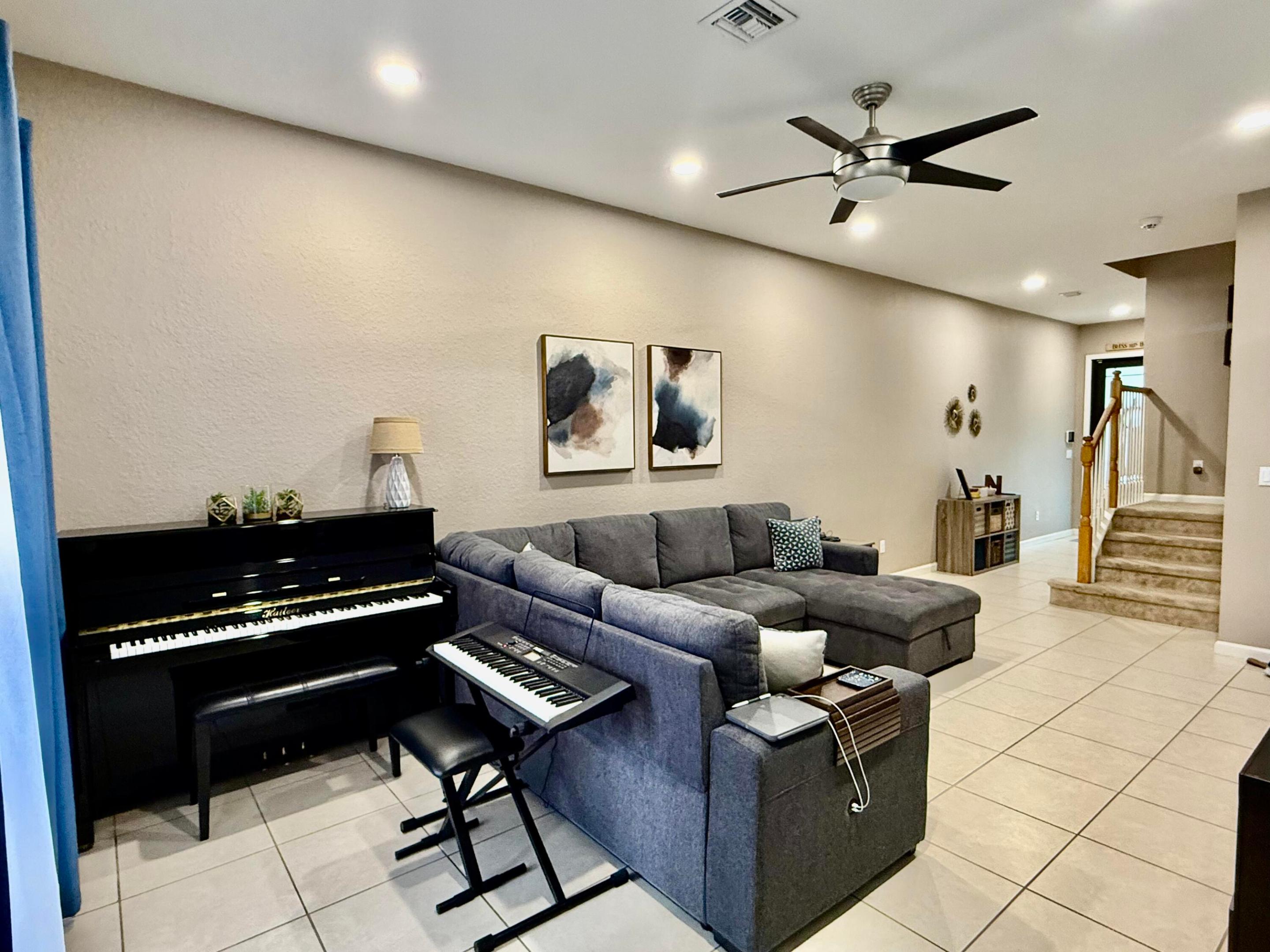 THIRD REPLAT OF PORTOFINO ISLES - Residential