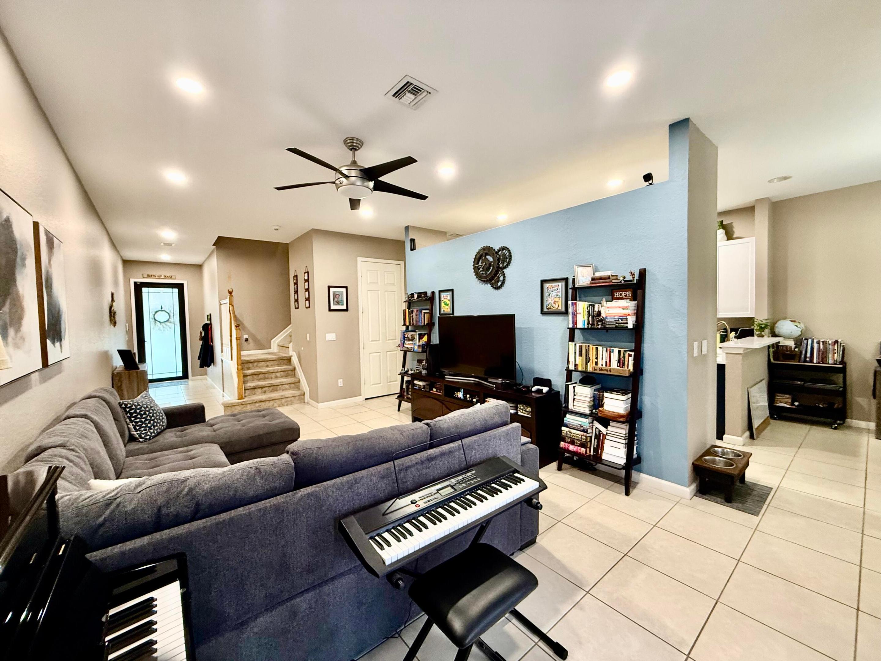 THIRD REPLAT OF PORTOFINO ISLES - Residential