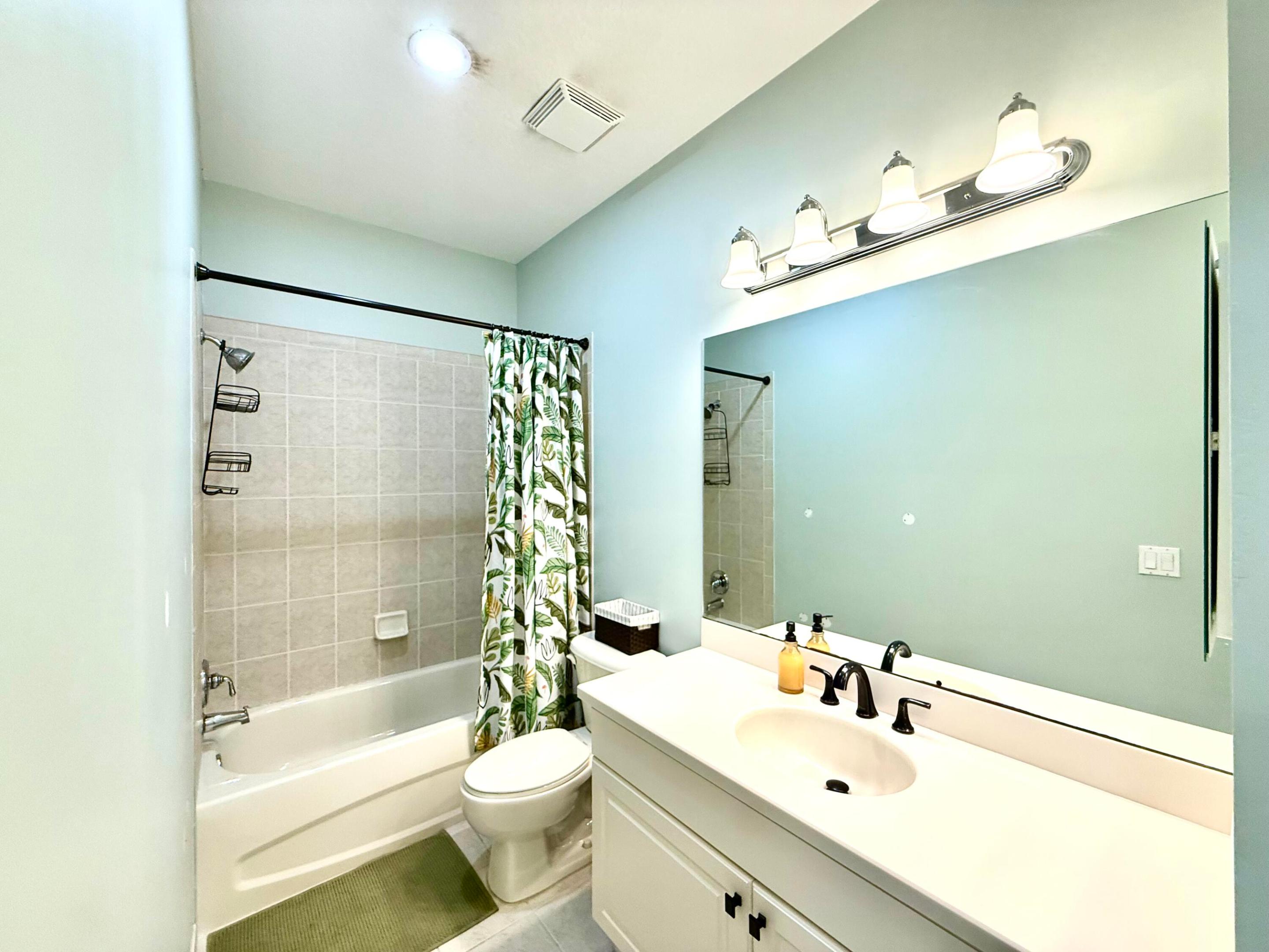 THIRD REPLAT OF PORTOFINO ISLES - Residential