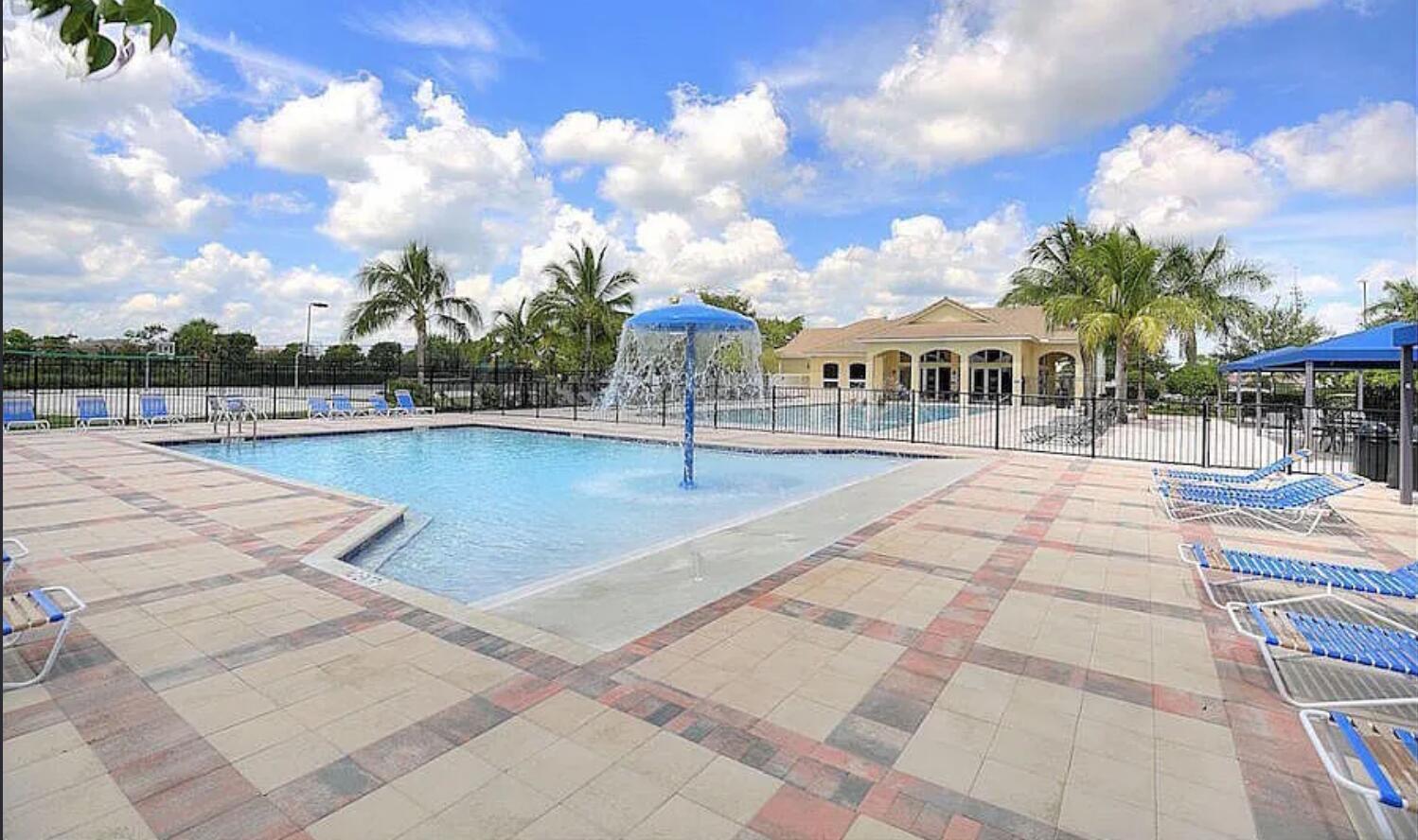 THIRD REPLAT OF PORTOFINO ISLES - Residential