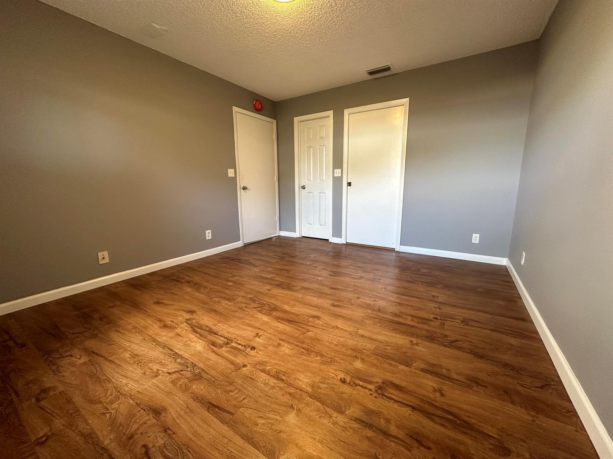 PINE GLEN AT ABBEY PARK 1 - Residential