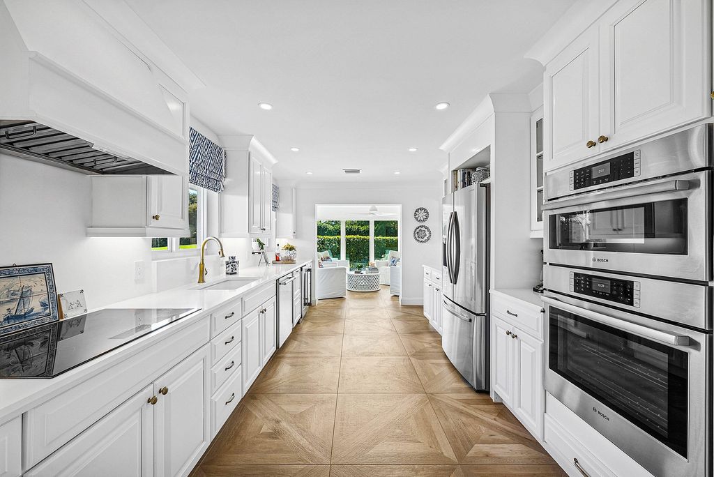 Photo of 3654 Royal Tern Circle, Boynton Beach, FL 33436 (MLS # R11166071)