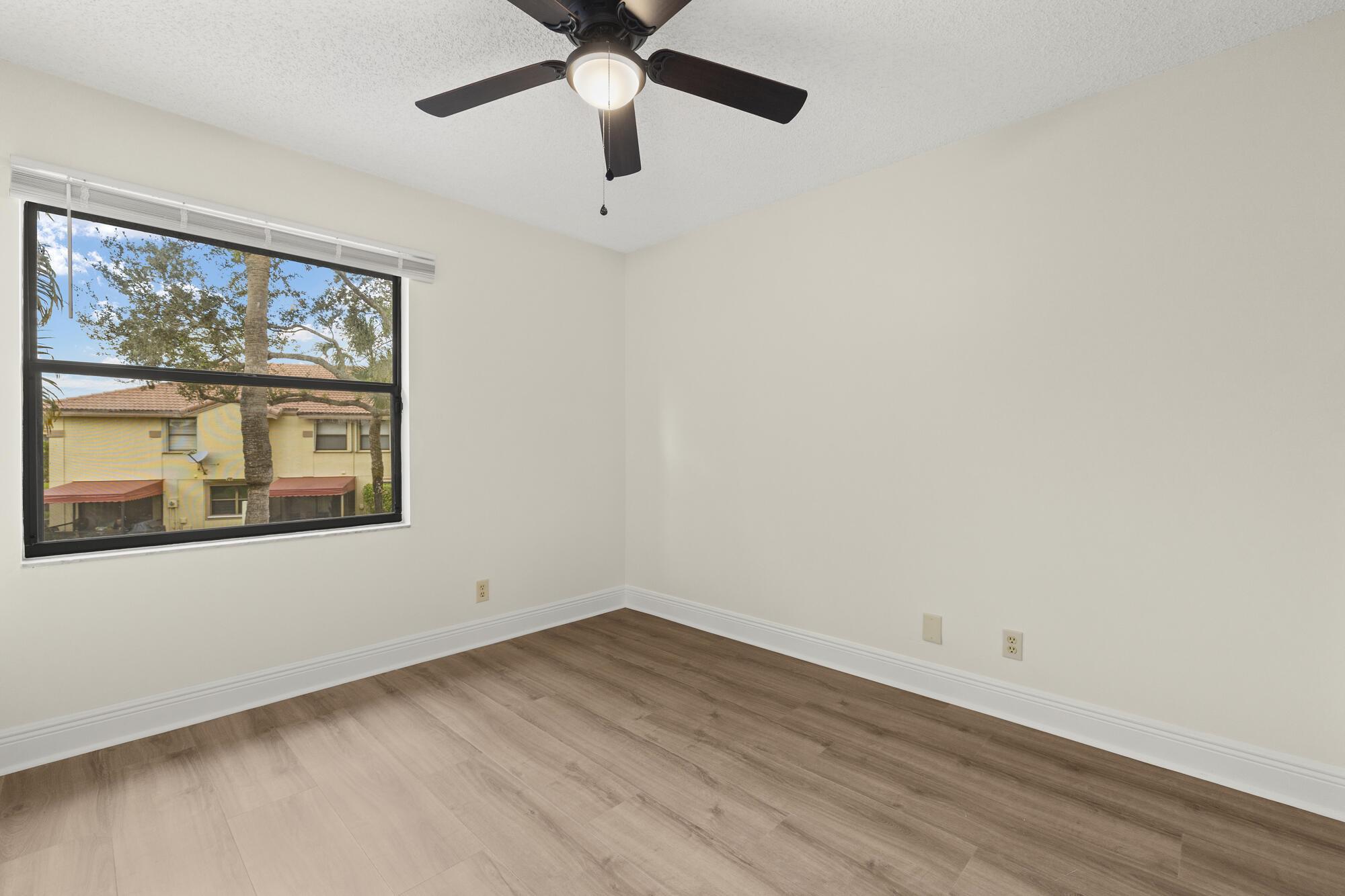 SAG HARBOR TRACE - Residential