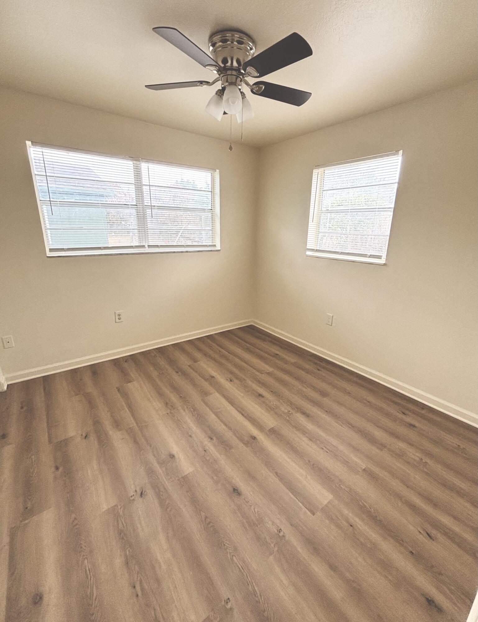 BOOKER PARK - Residential