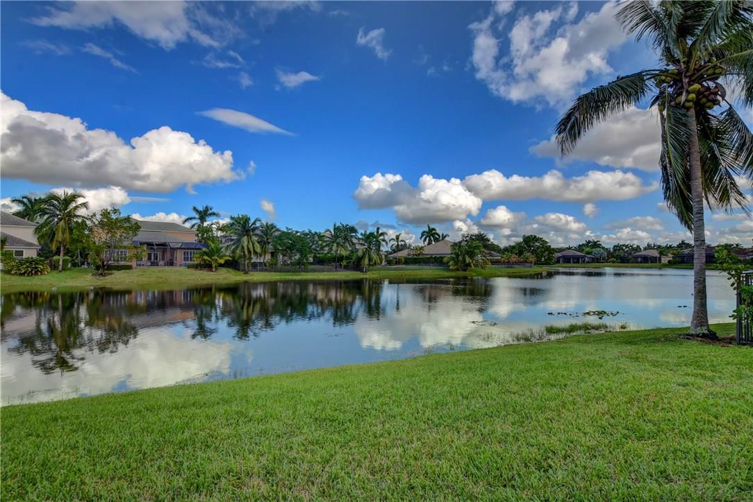 Parkland Isles - Residential