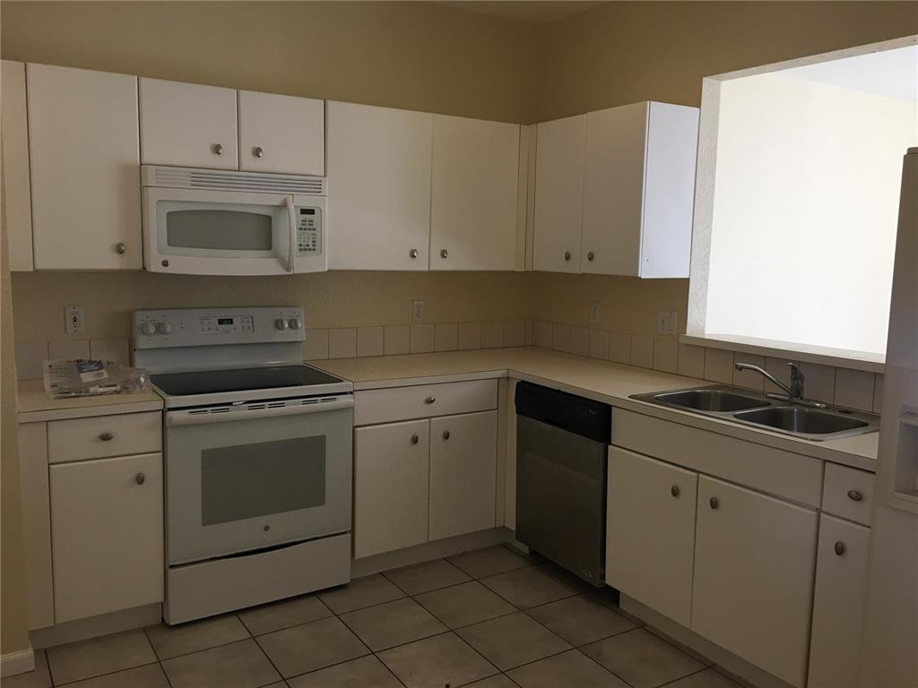 C & P Properties 160-34 B - Residential Lease