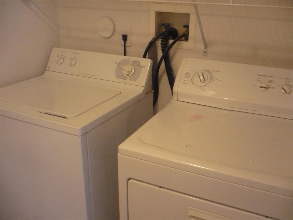 C & P Properties 160-34 B - Residential Lease