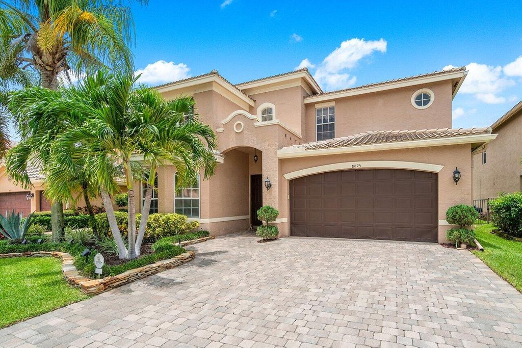 Photo of 8895 Maple Hill Court, Boynton Beach, FL 33473 (MLS # R11004113)