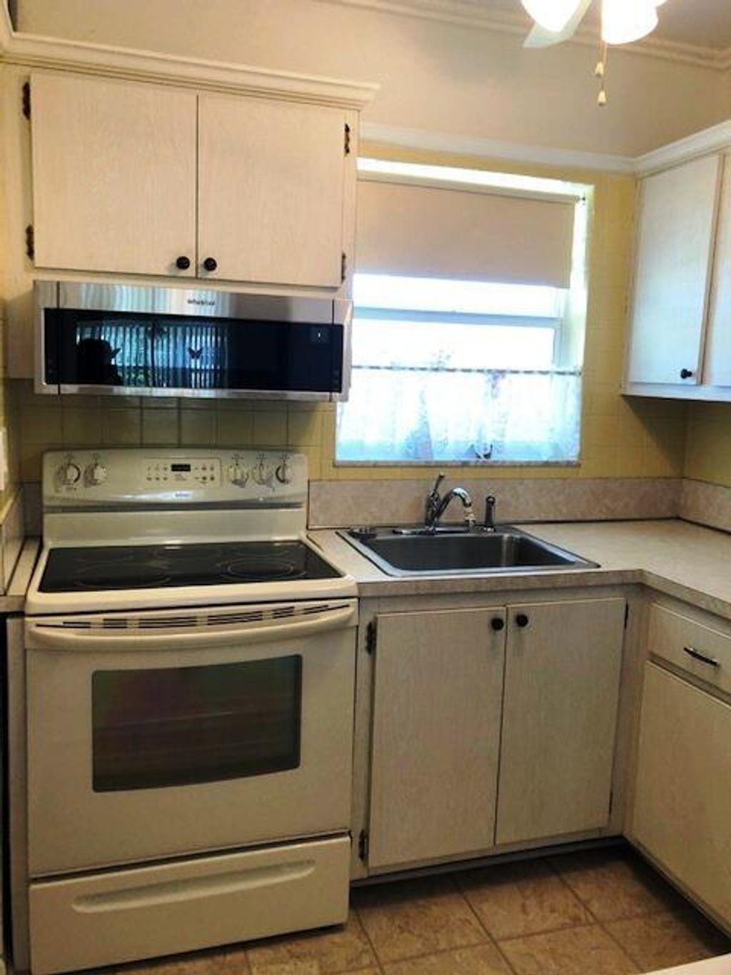 Photo of 1115 Lake Terrace #210, Boynton Beach, FL 33426 (MLS # B26032780)