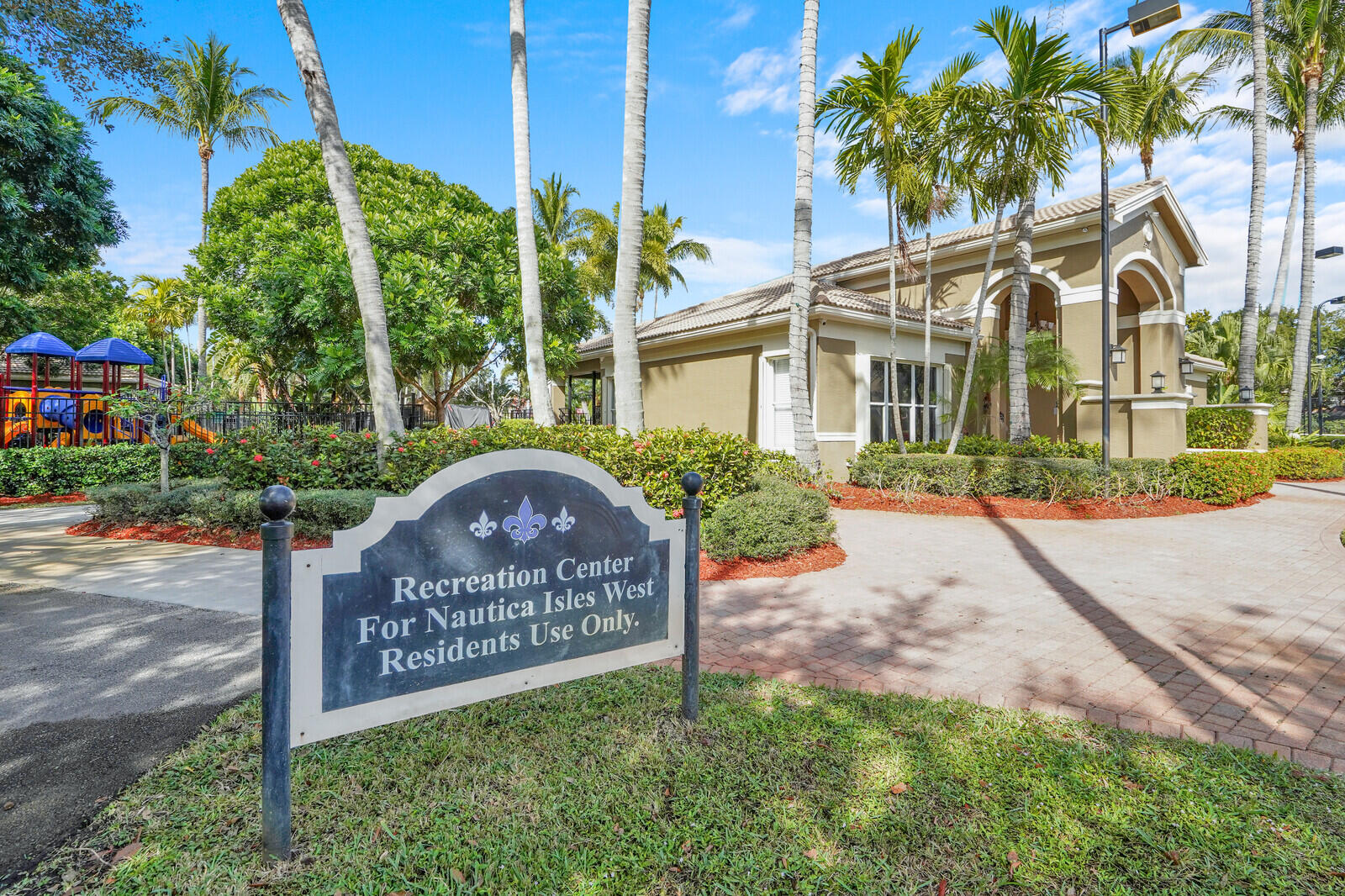 NAUTICA ISLES WEST 2 - Residential