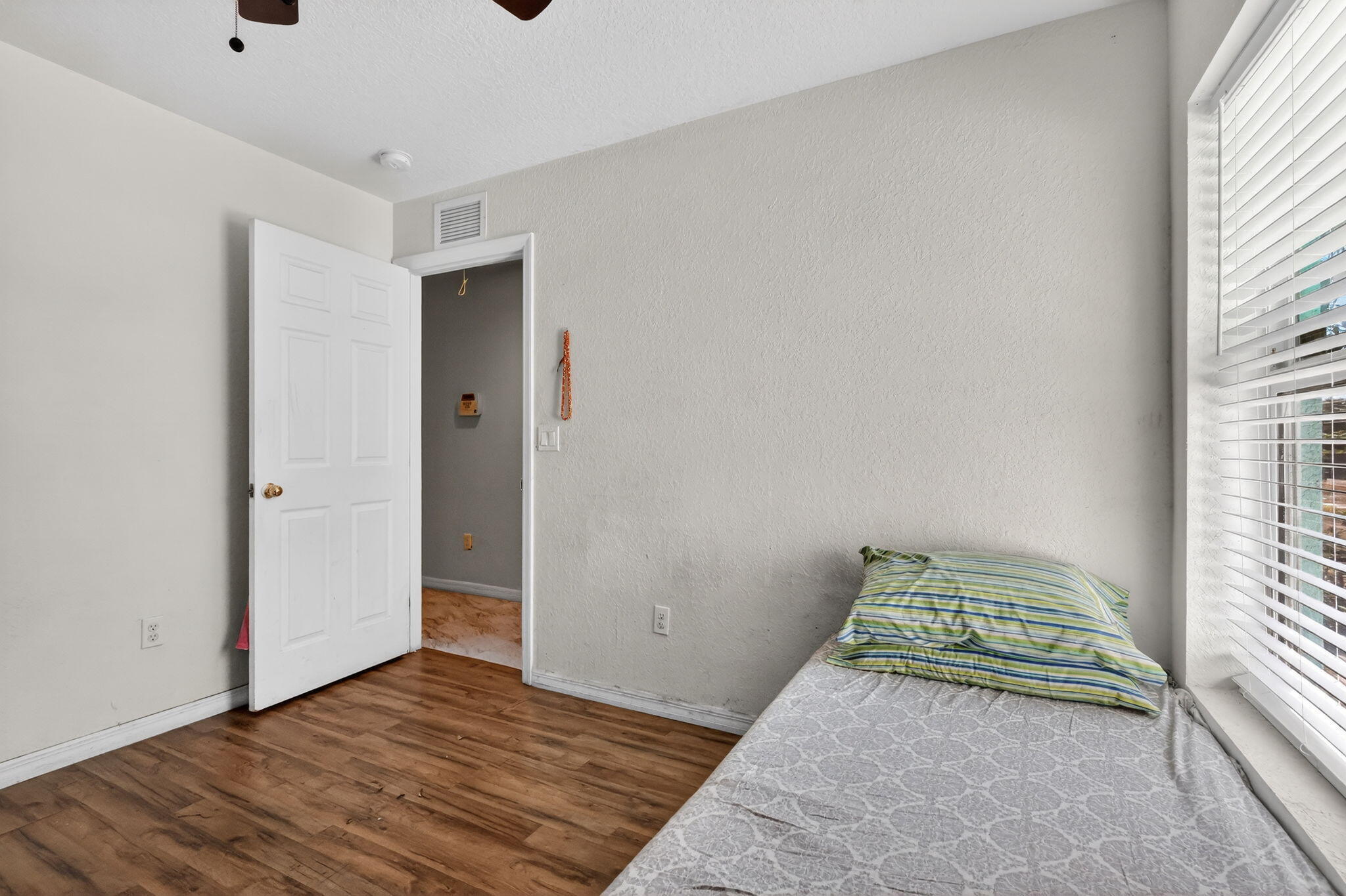 LAKE WORTH TOWN OF - Residential