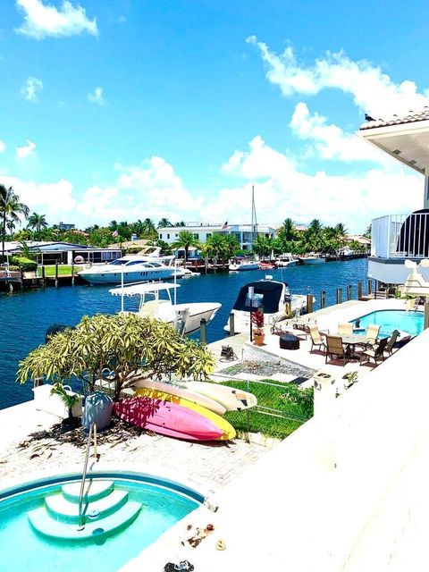 2735 NE 28 Court Lighthouse Point FL 33064