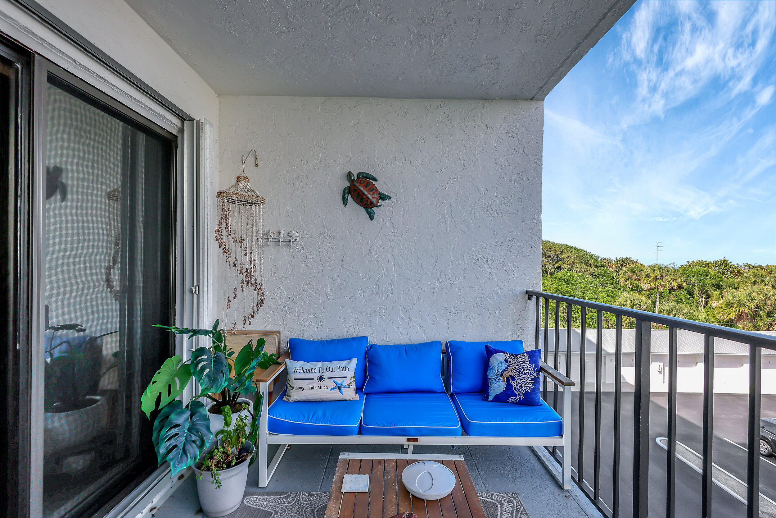 OCEAN HARBOUR CONDOMINIUM D - Residential Lease