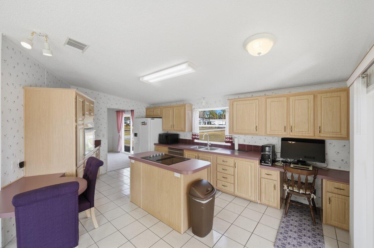 THE PRESERVE AT SAVANNA CLUB - Residential