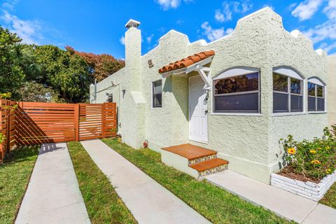 921 S M Street Lake Worth Beach FL 33460