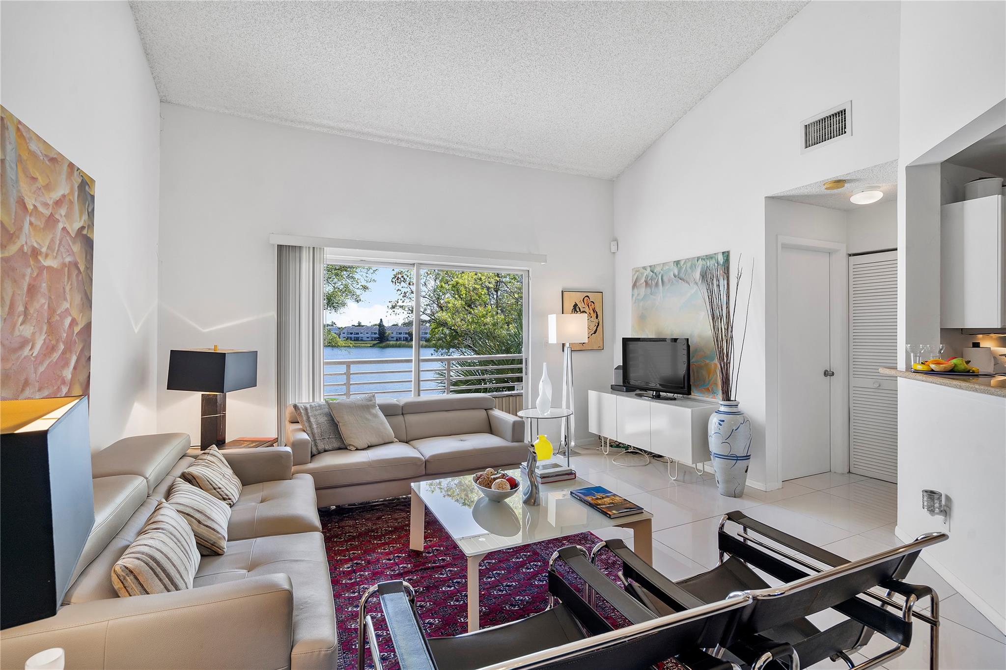 3457 NW 44th St 202