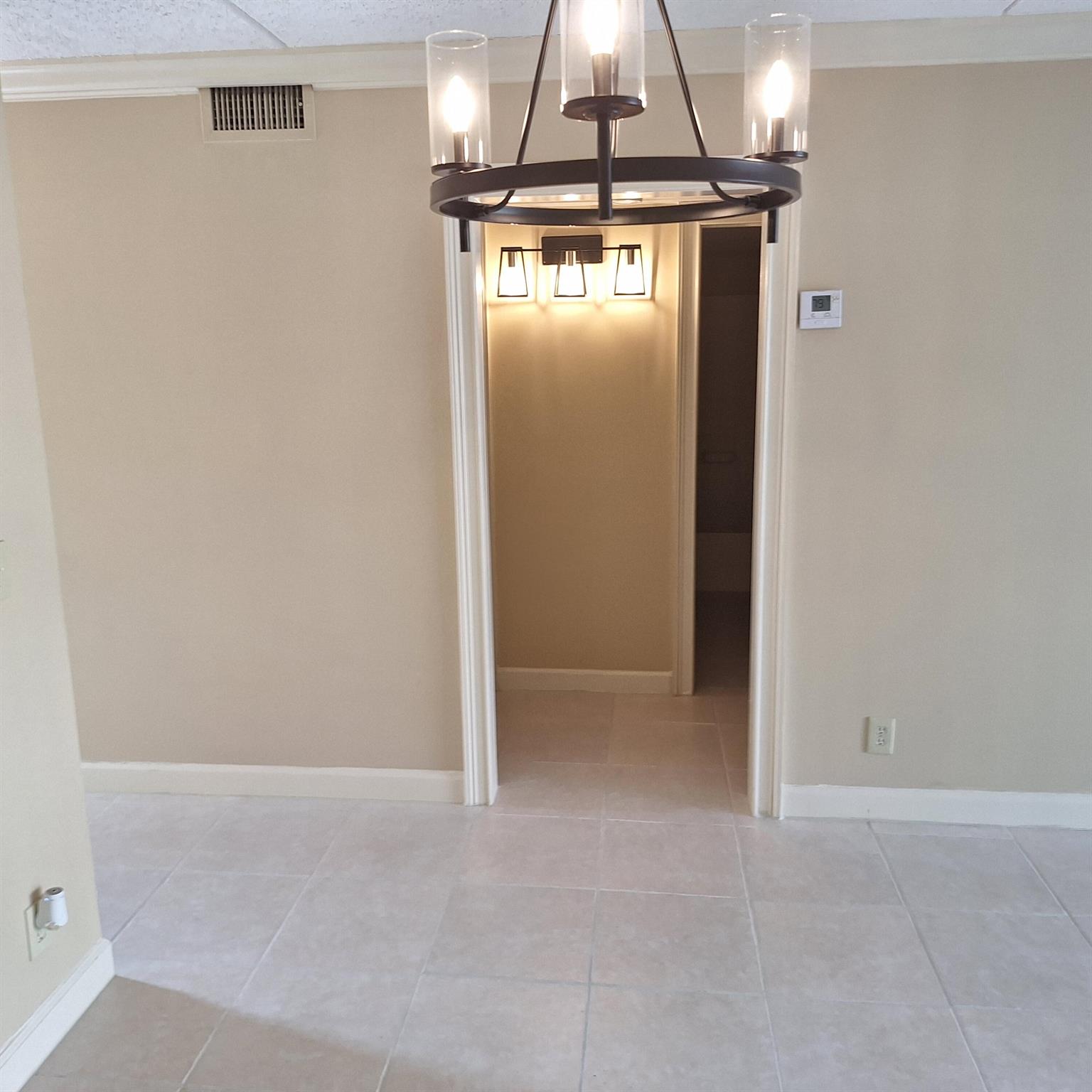 1501 Crescent Circle D32