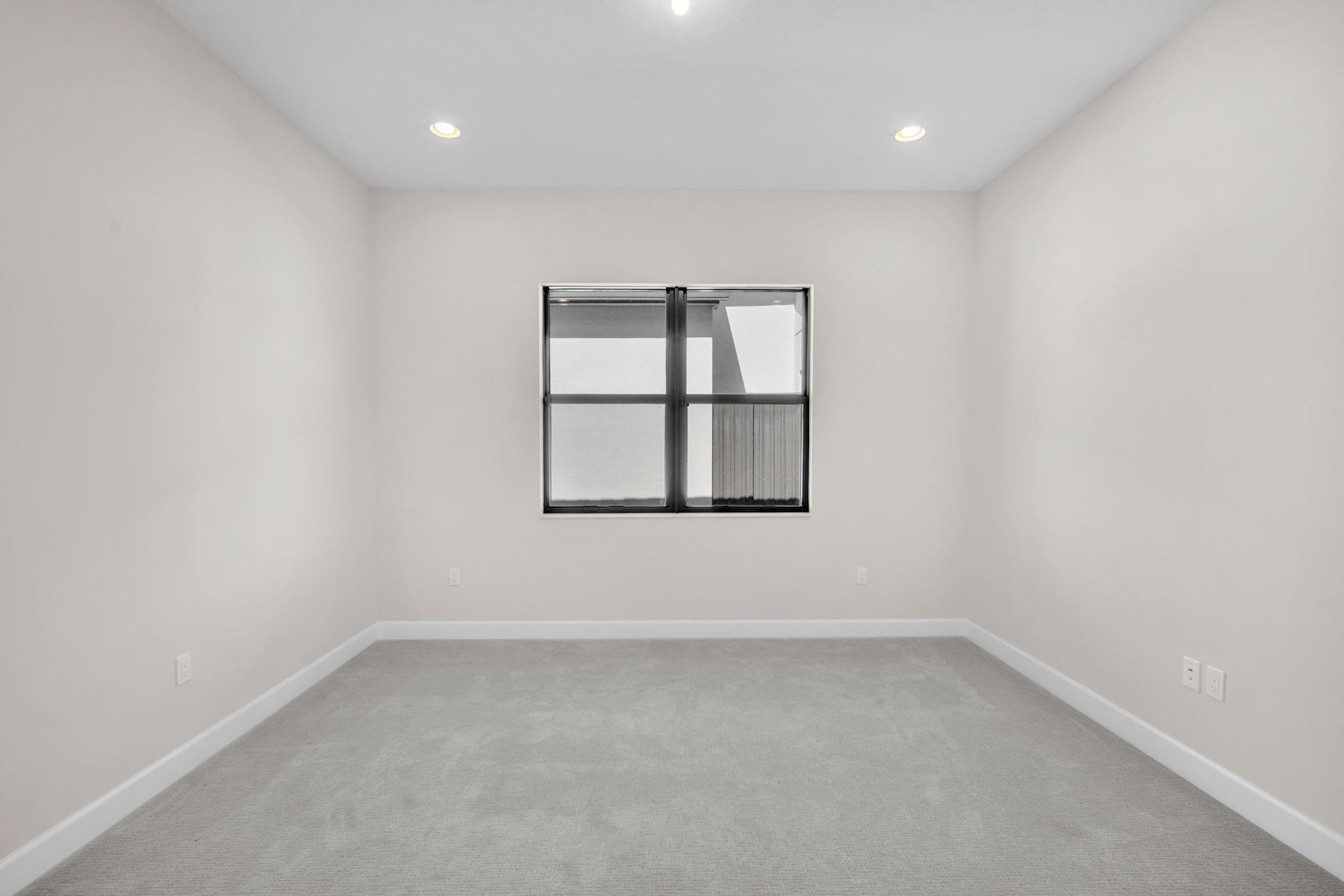 Valencia Grand - Residential Lease