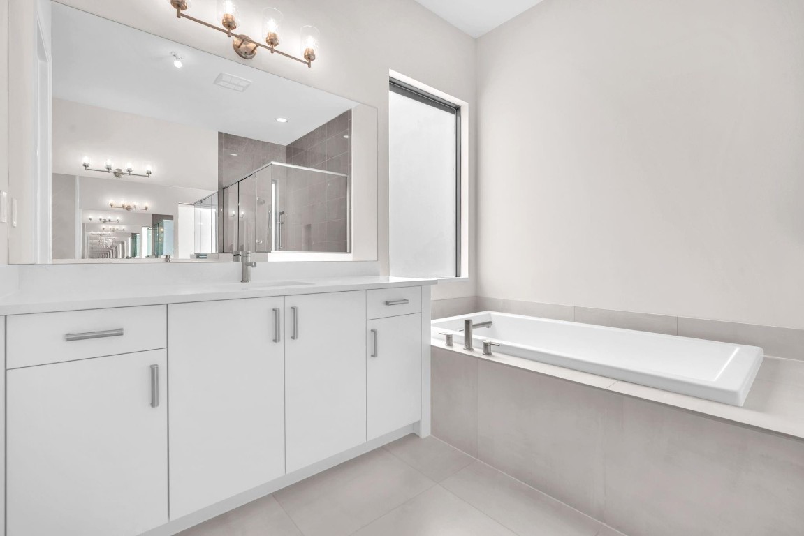 Valencia Grand - Residential Lease